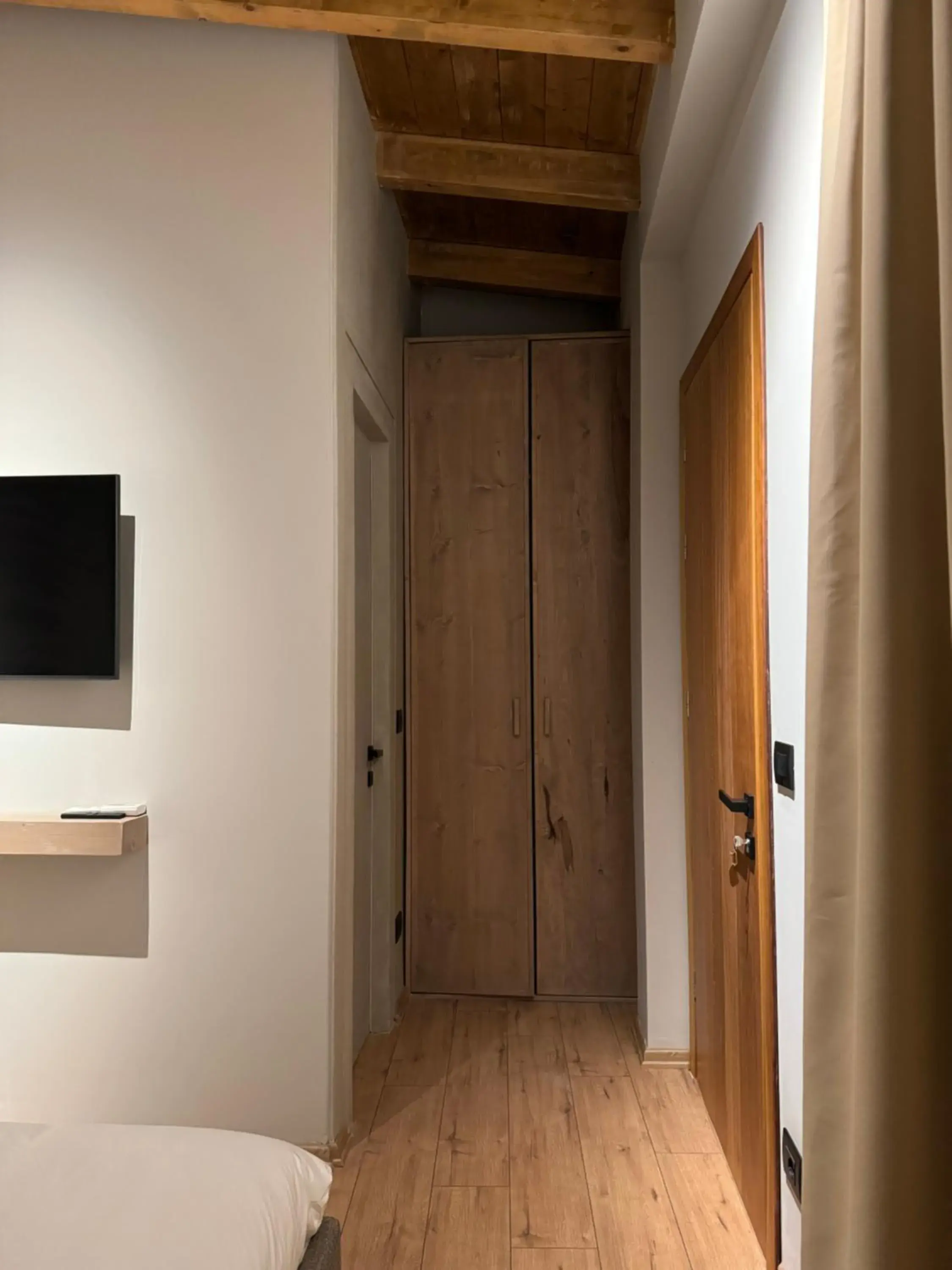 Standard Double Room: Elbasani in Faces & Places Boutique Hotel Standard Double Room: Elbasani in Faces & Places Boutique Hotel