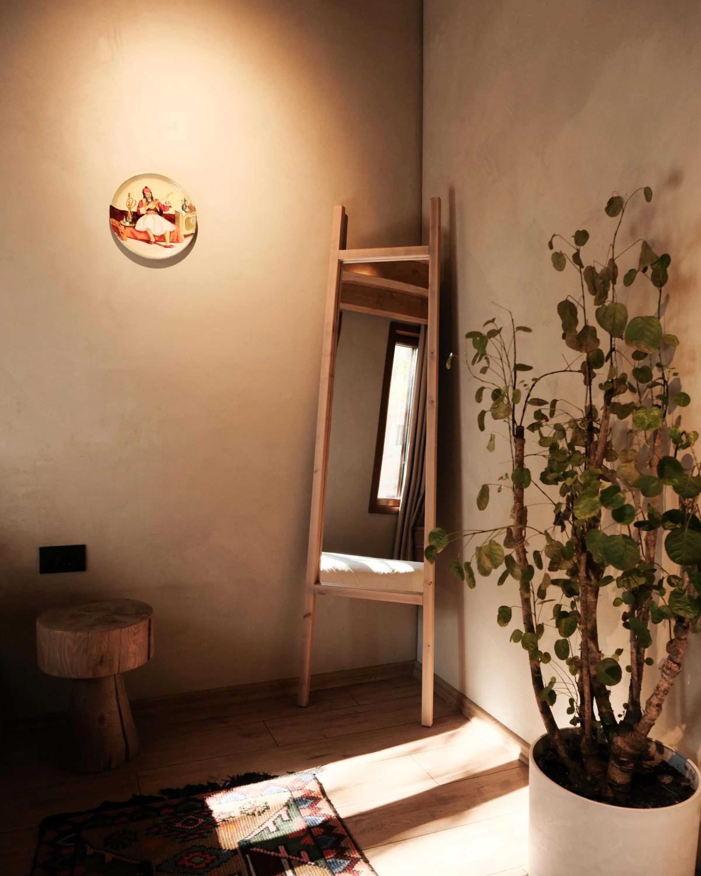 Faces & Places Boutique Hotel