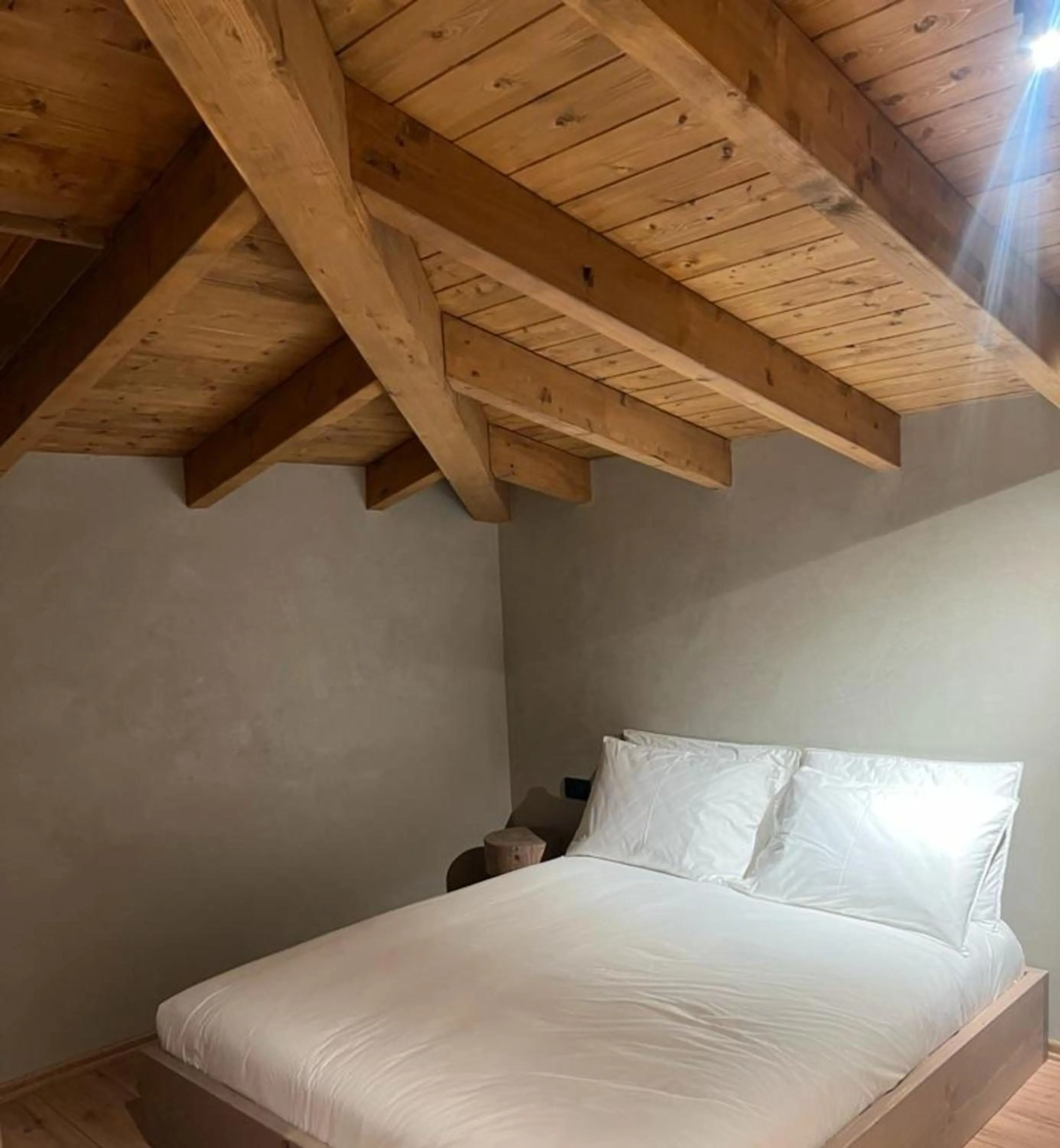 Bed in Faces & Places Boutique Hotel