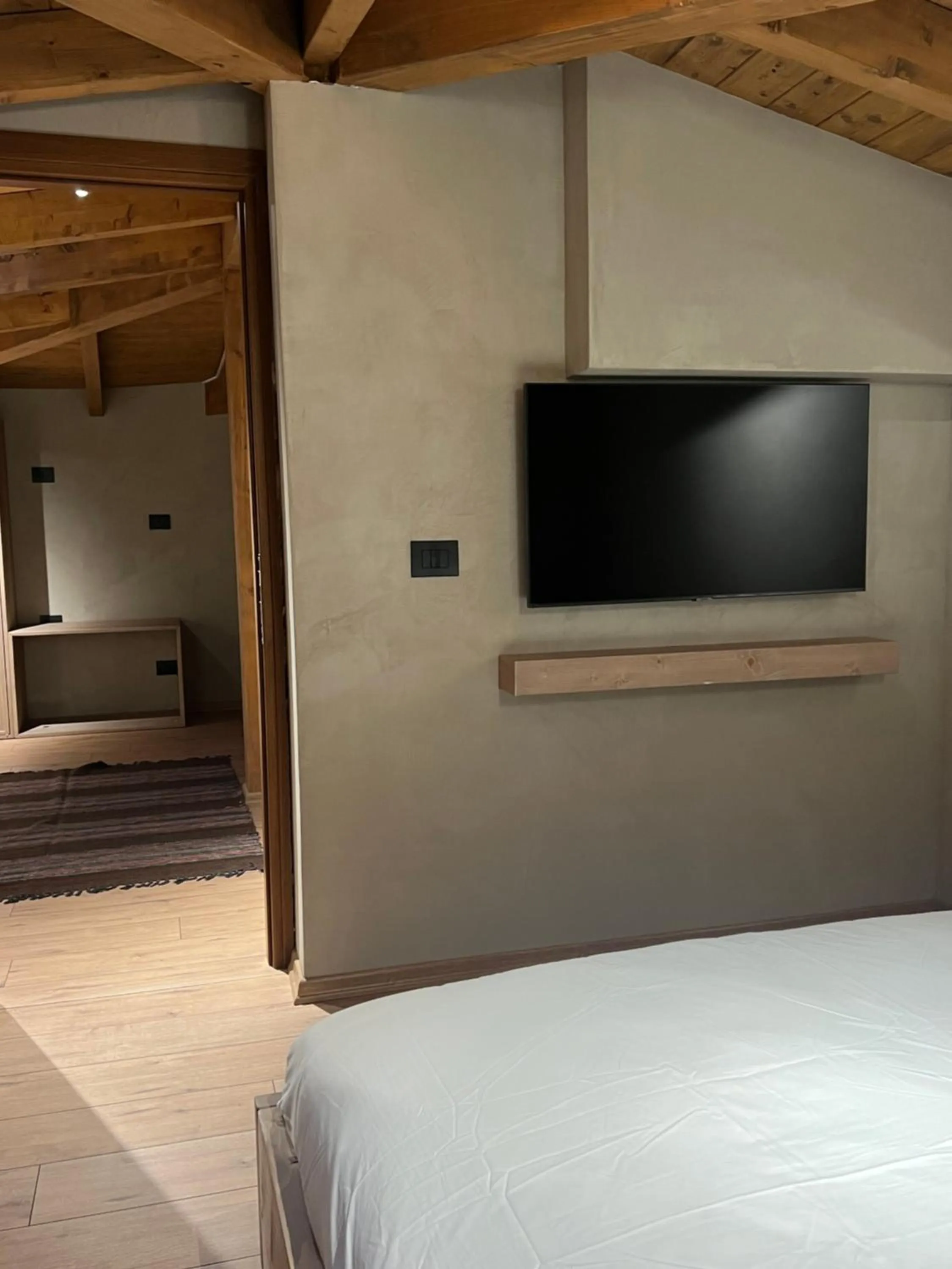 Bed in Faces & Places Boutique Hotel