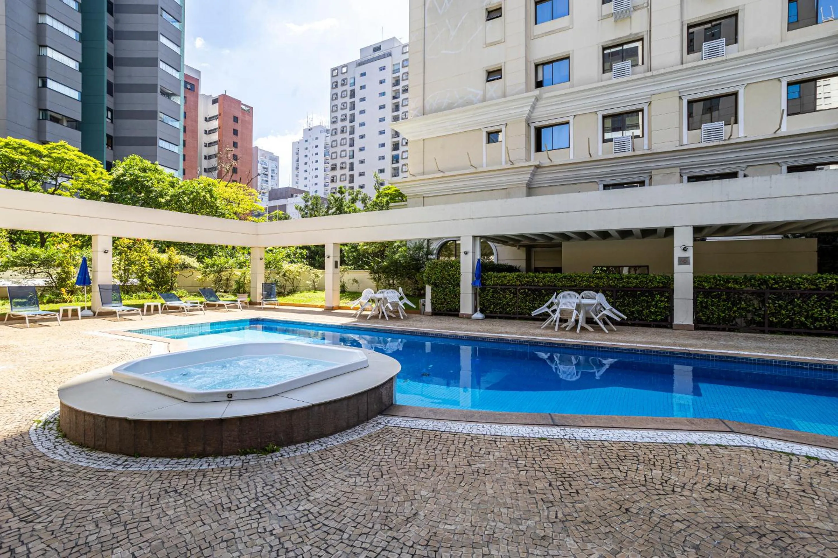 Swimming pool in You Stay at Vila Olimpia - The World