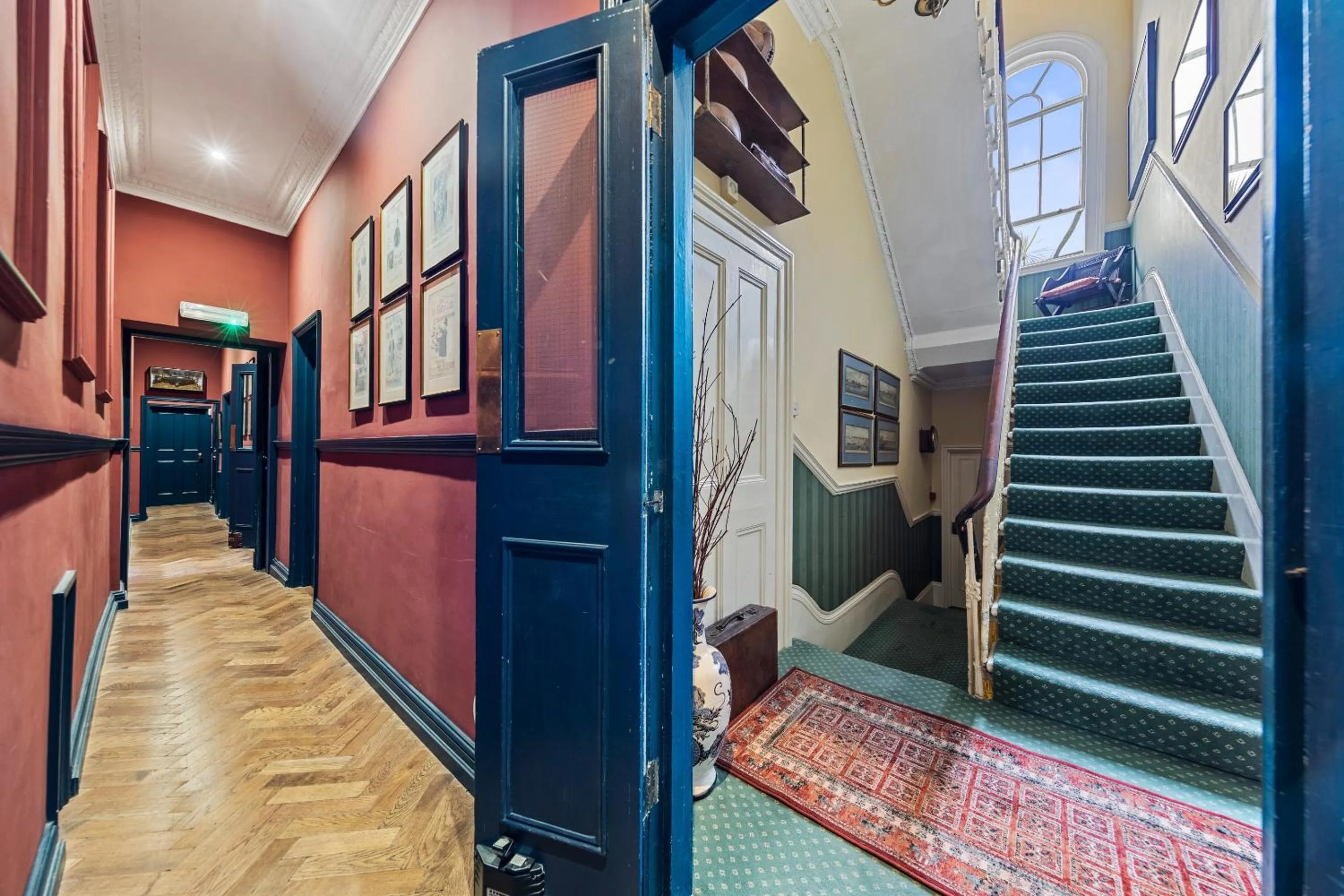 Other in Vancouver Hotel and Studios