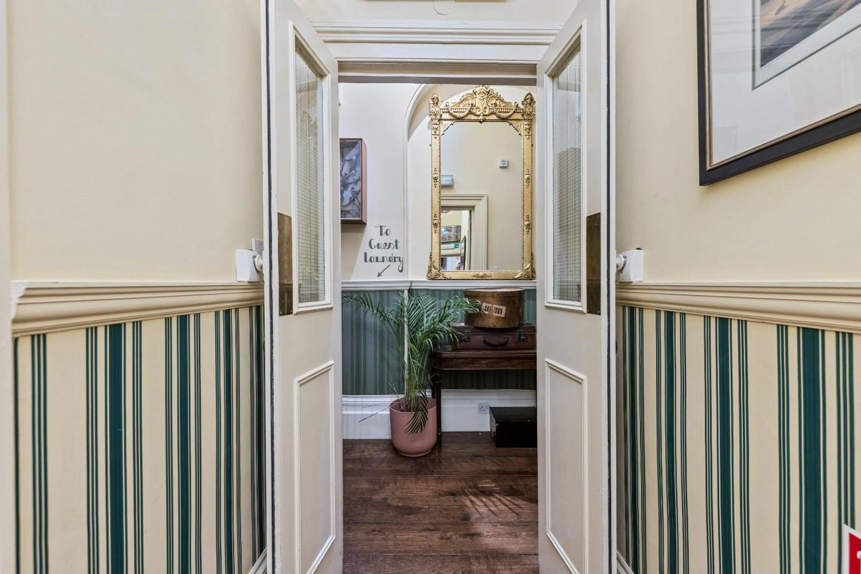 Other in Vancouver Hotel and Studios