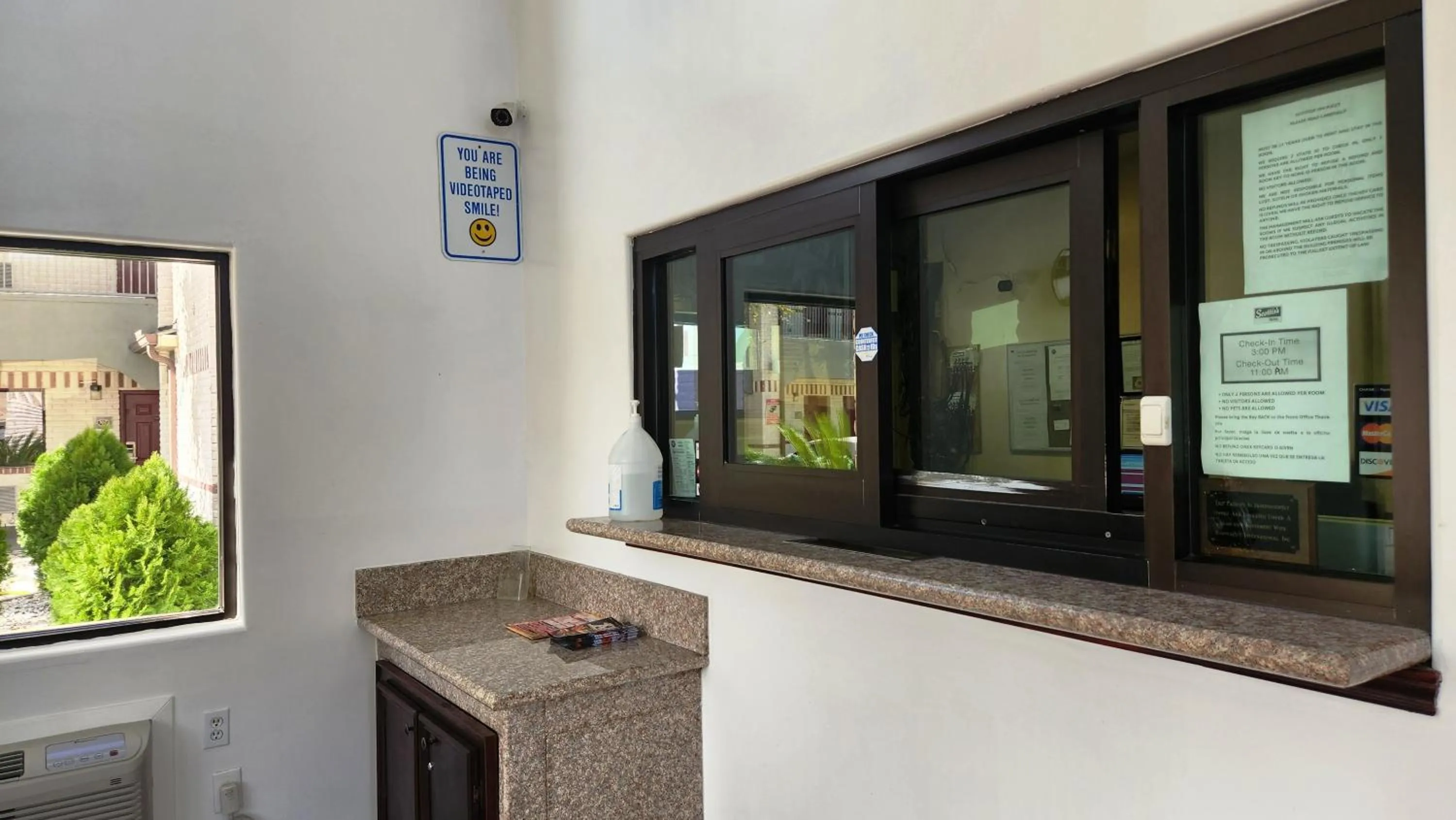 Lobby or reception in Scottish Inn & Suites Sam Houston Parkway