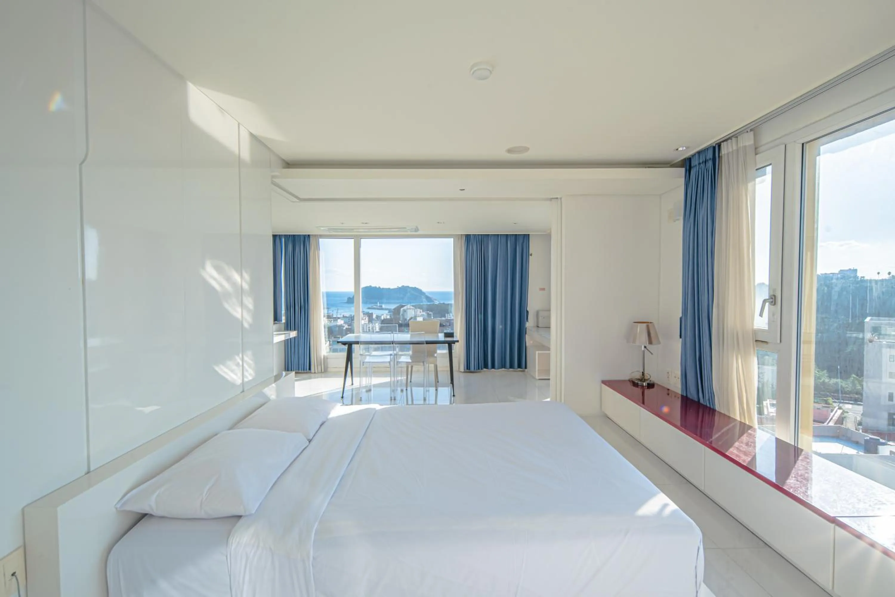 From H Oceanpalace Hotel Jeju