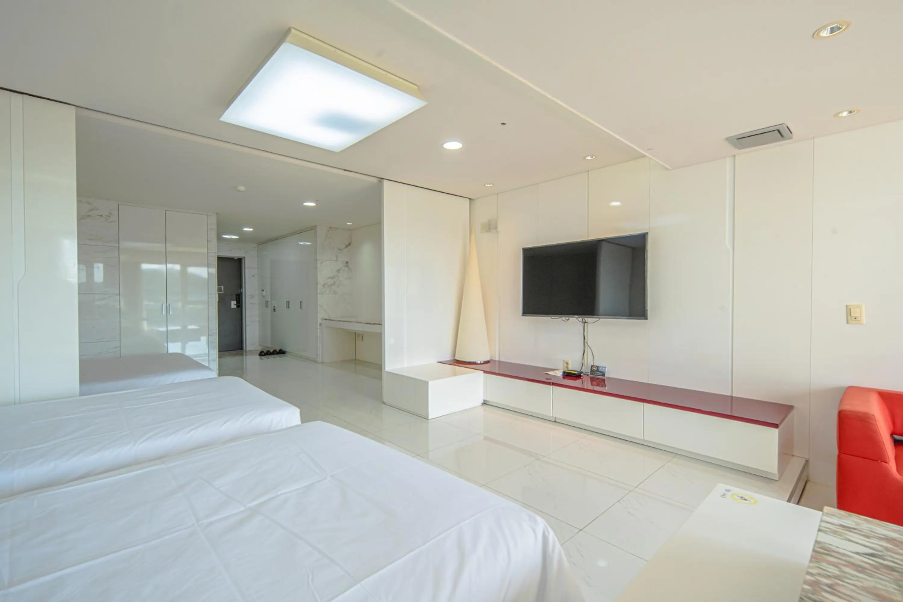 From H Oceanpalace Hotel Jeju