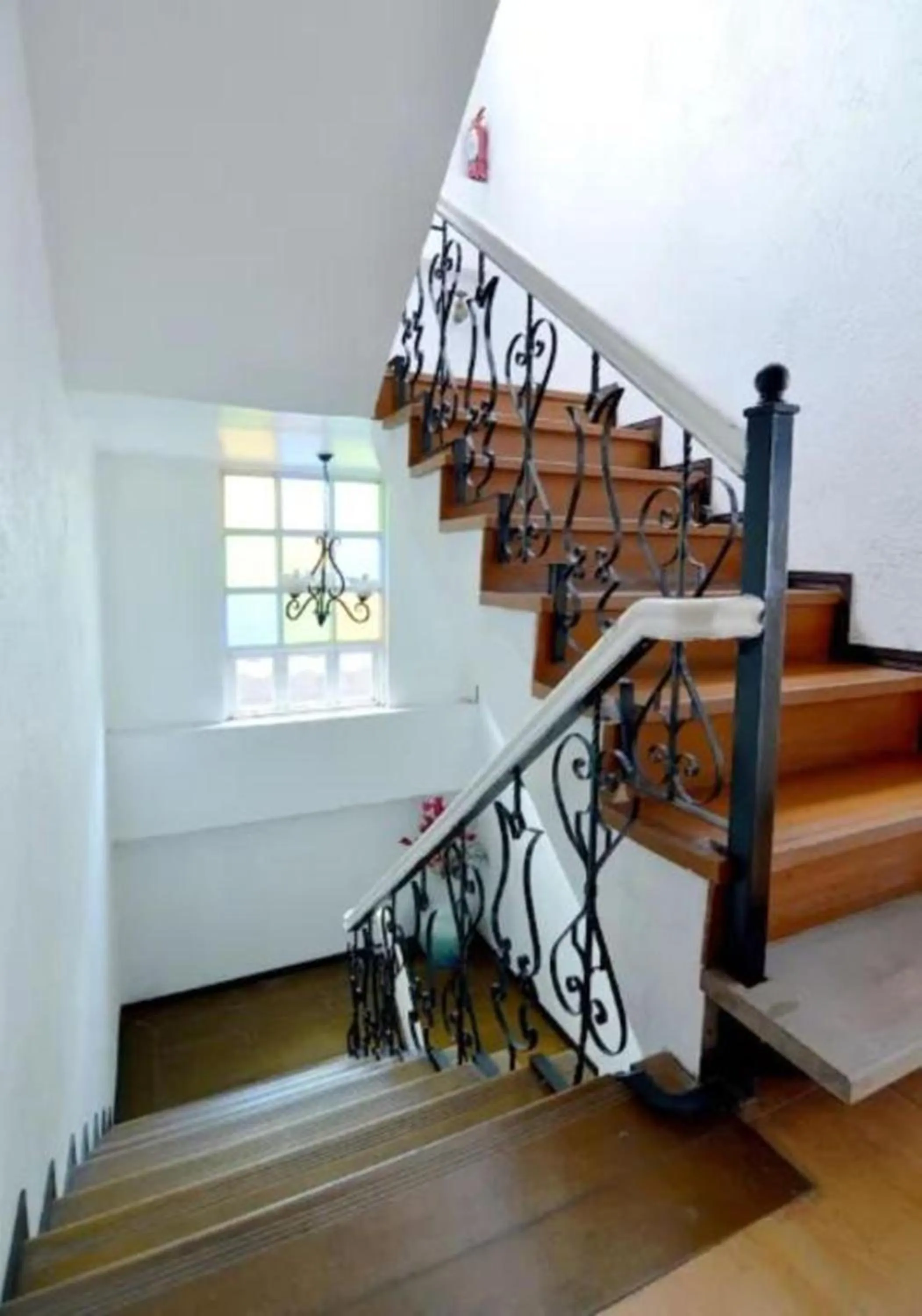 Property building in New Orleans Tagaytay