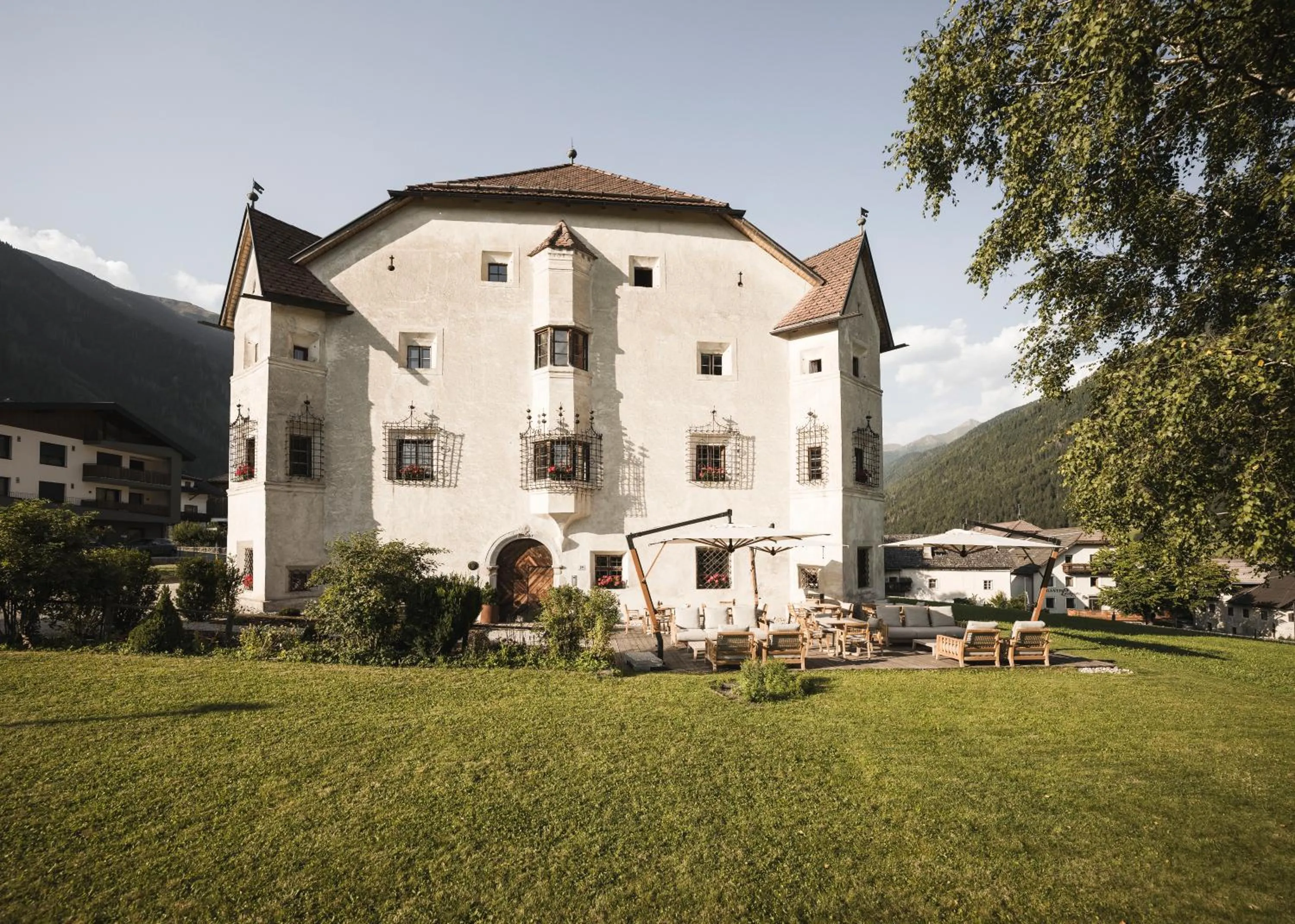 Ansitz Heufler by Norbert Niederkofler