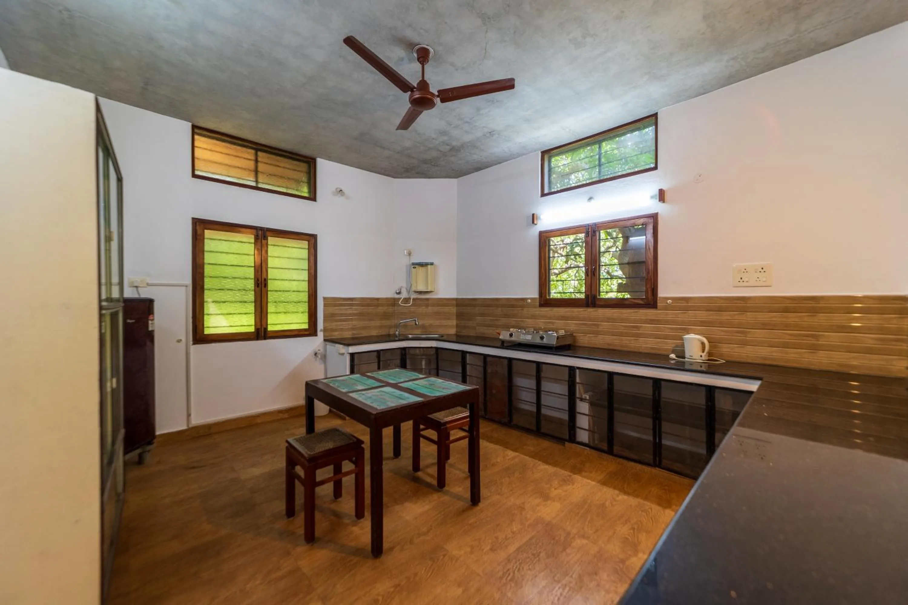 Kitchen or kitchenette in Aurovidya Retreat