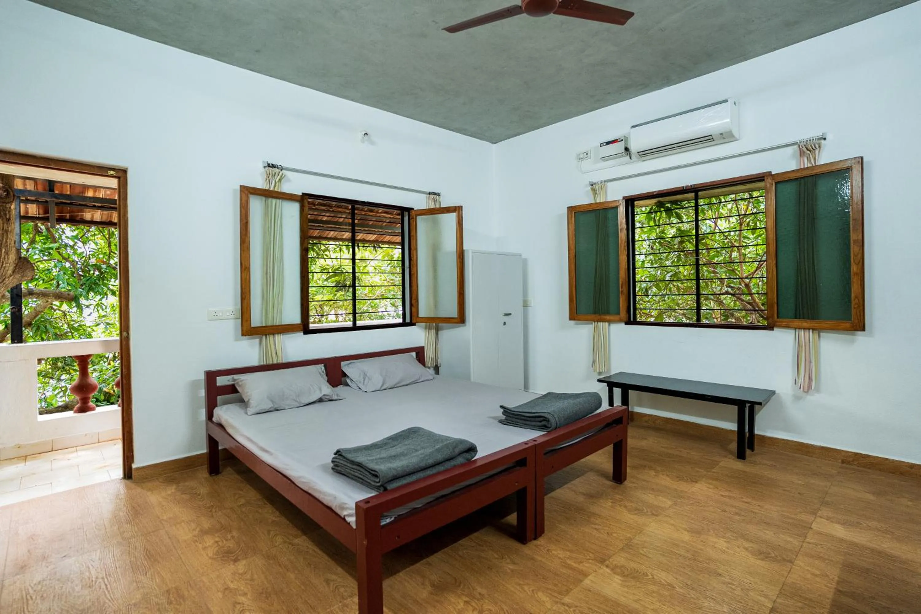 Bedroom, Bed in Aurovidya Retreat
