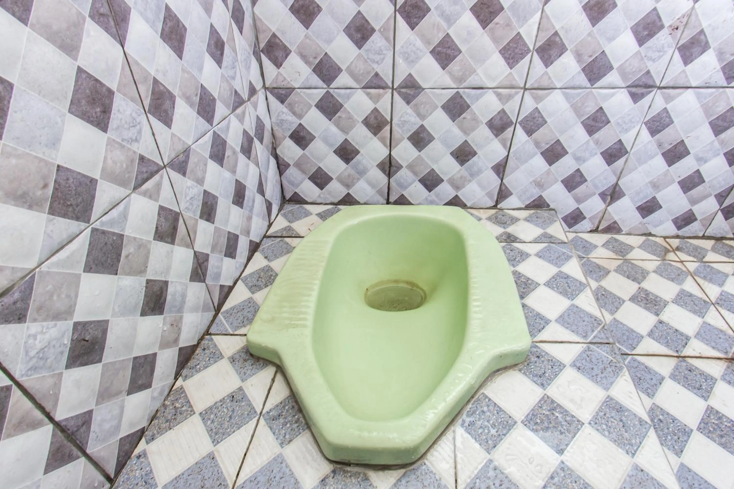 Bathroom in Hotel O Penginapan Mekar Sari Near PT. Lombok Menara Energygas