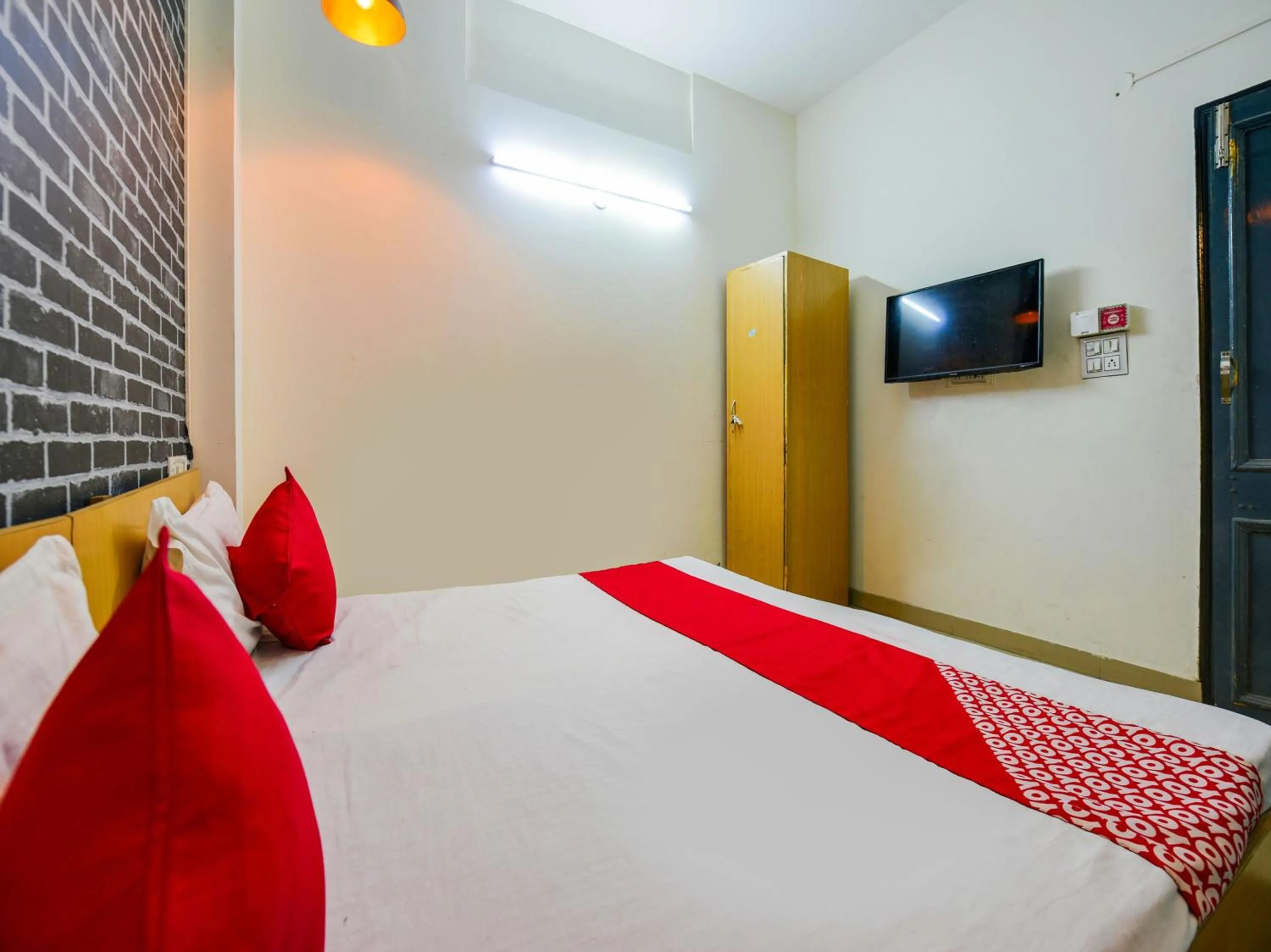 Bedroom, Bed in Hotel O Unique Delhi Home Stay