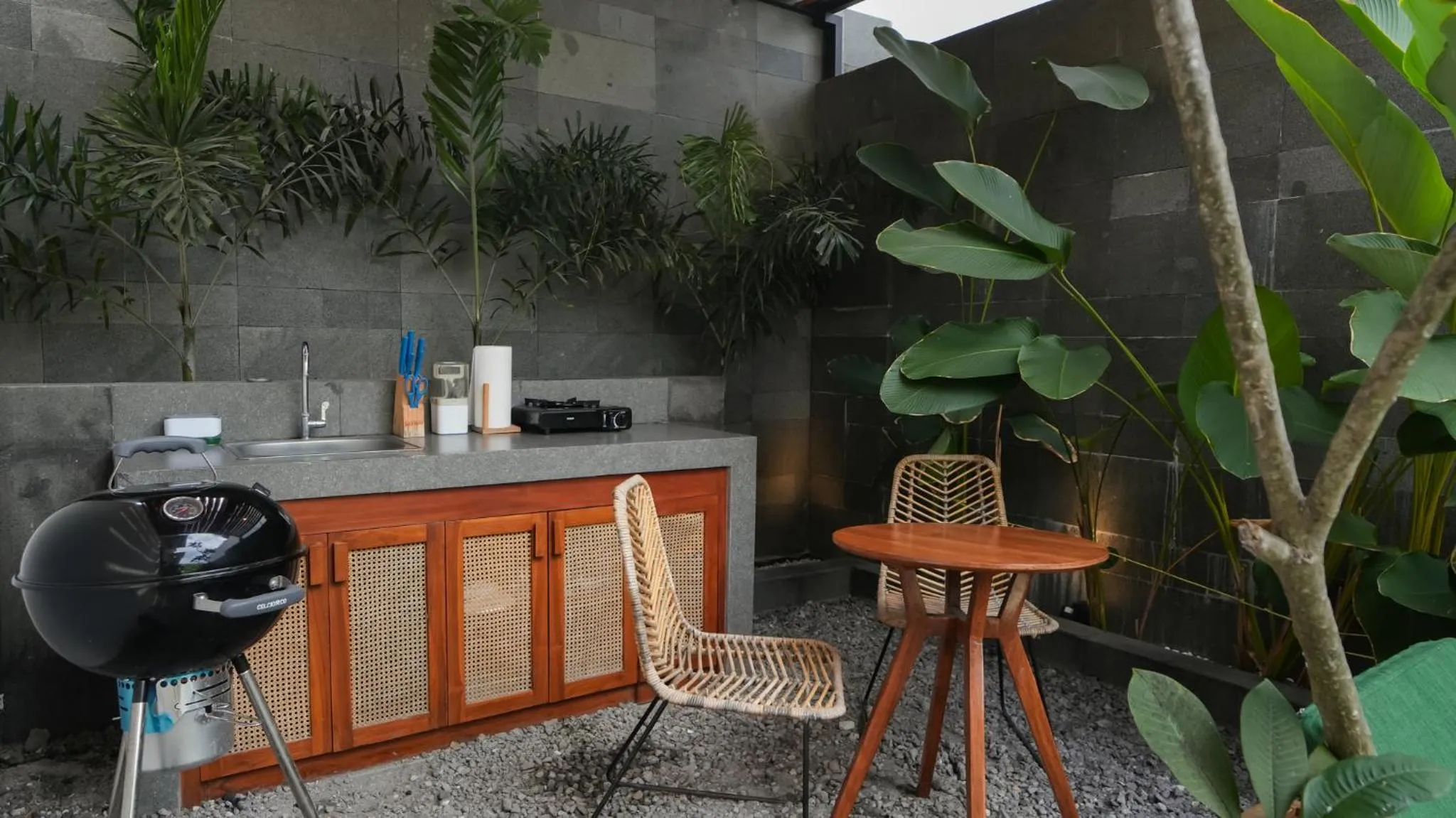 BBQ facilities in Villa Di Bali