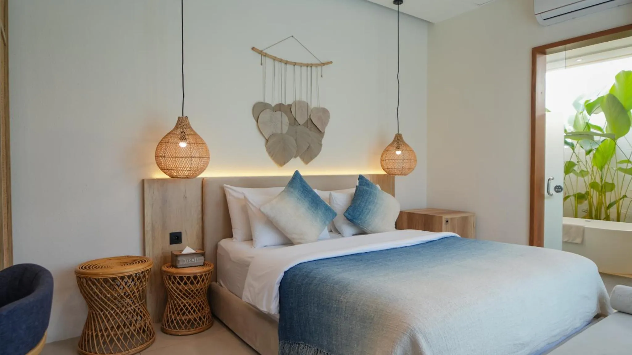 Bathroom, Bed in Villa Di Bali