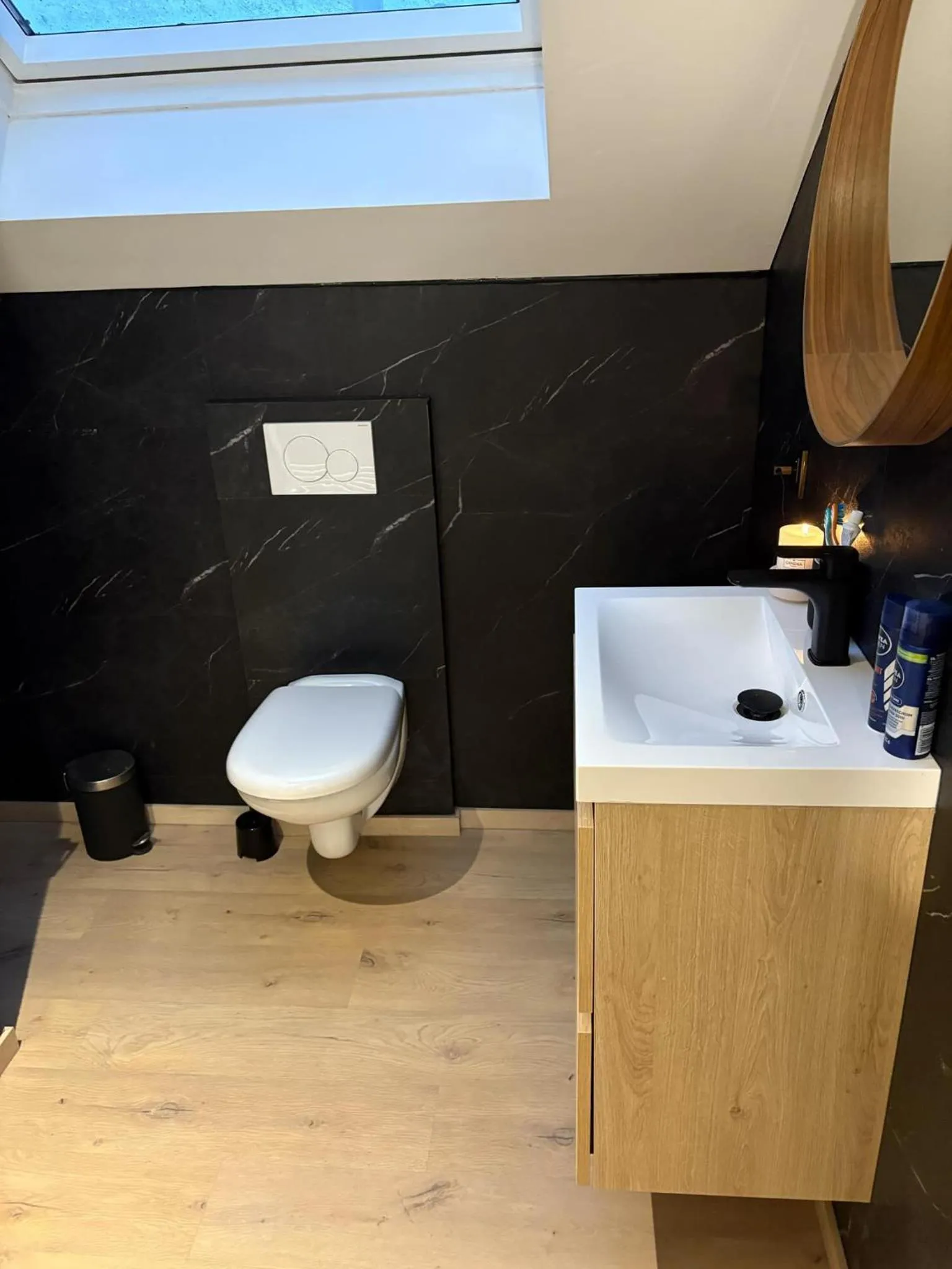 Toilet in B&B Au coin des sources