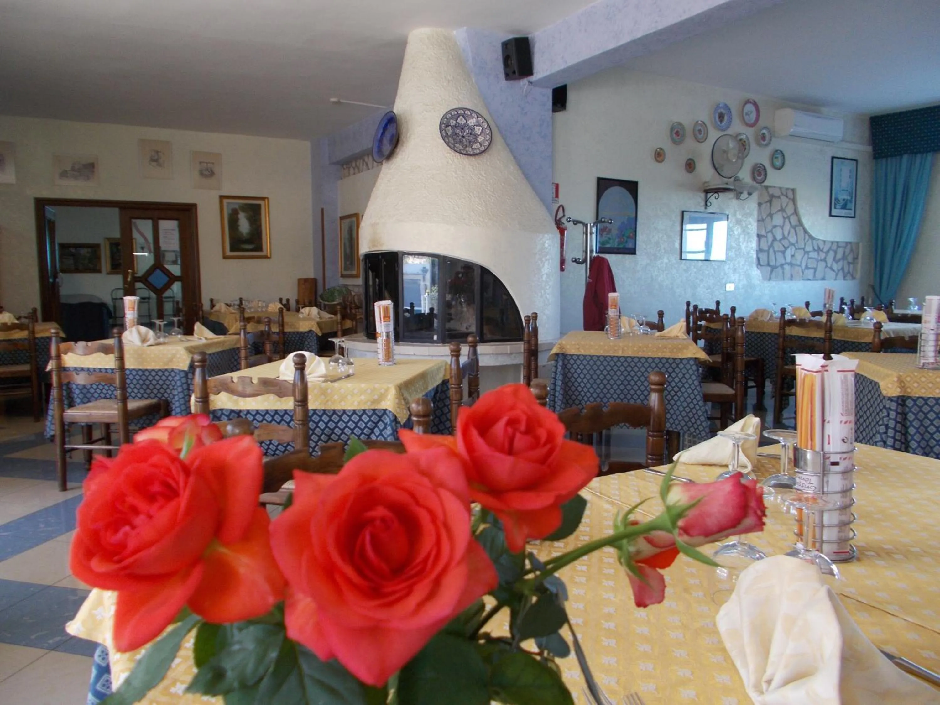 Restaurant/places to eat in Hotel Maremonti