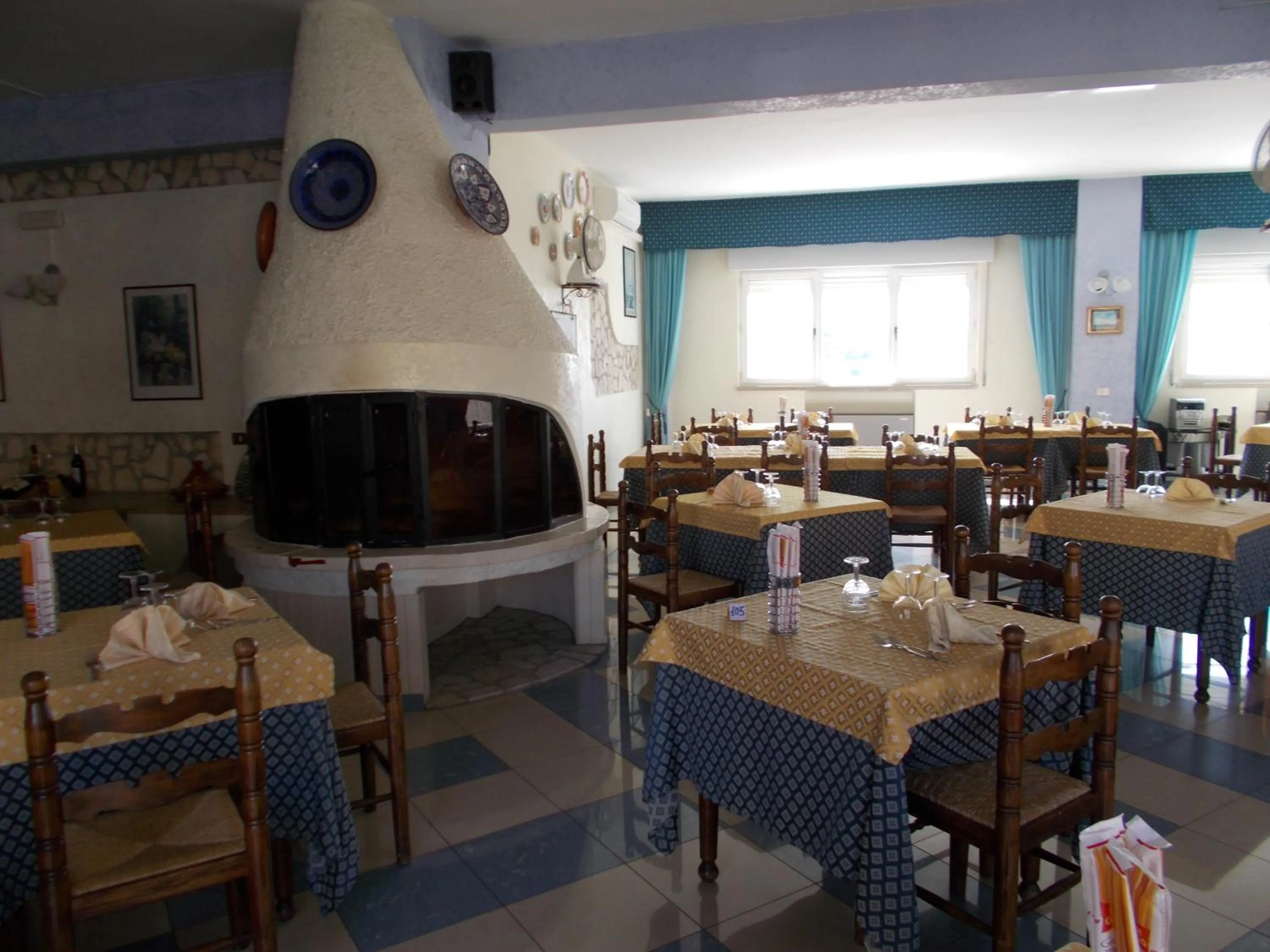 Restaurant/places to eat in Hotel Maremonti