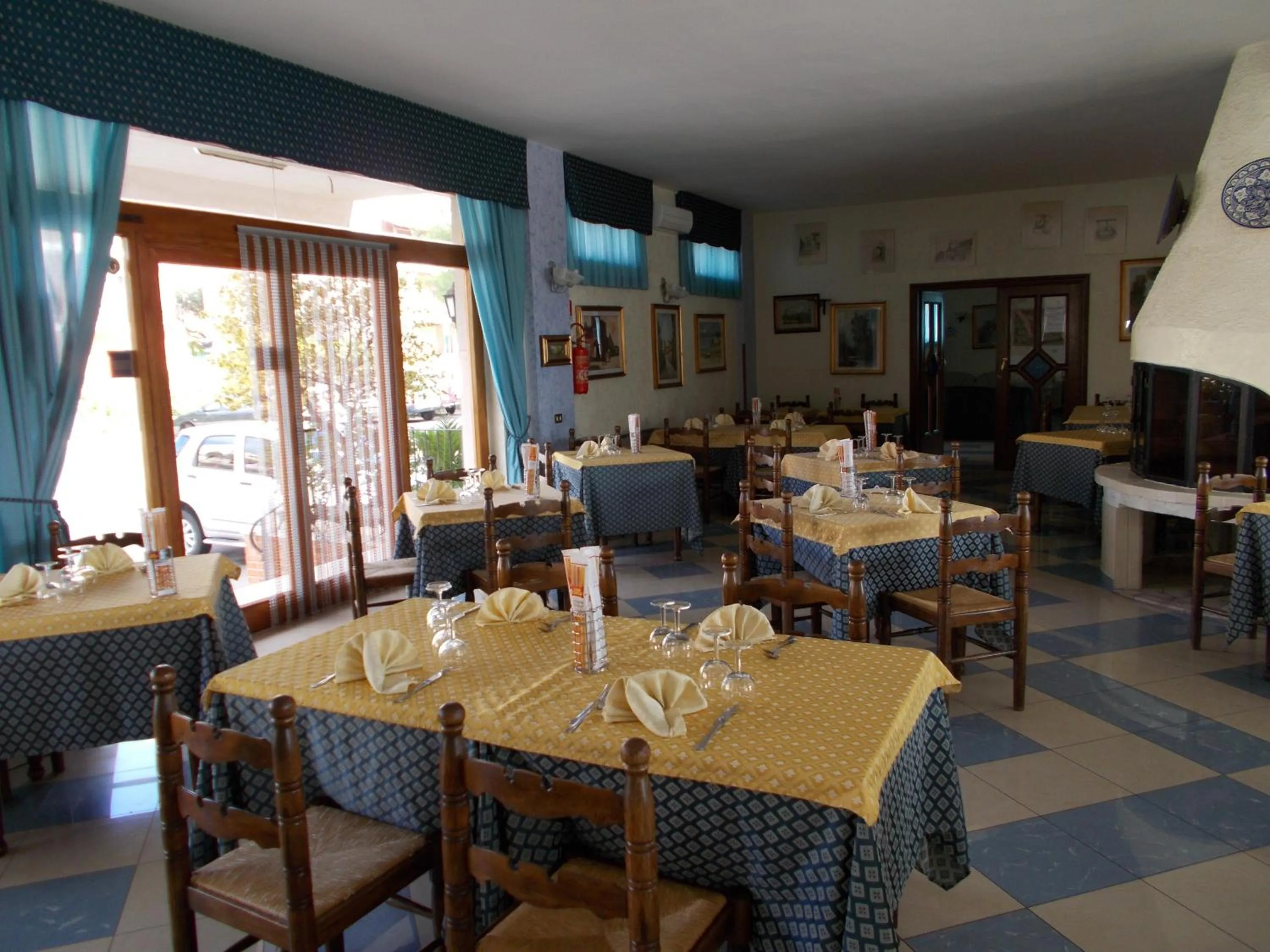 Restaurant/places to eat in Hotel Maremonti