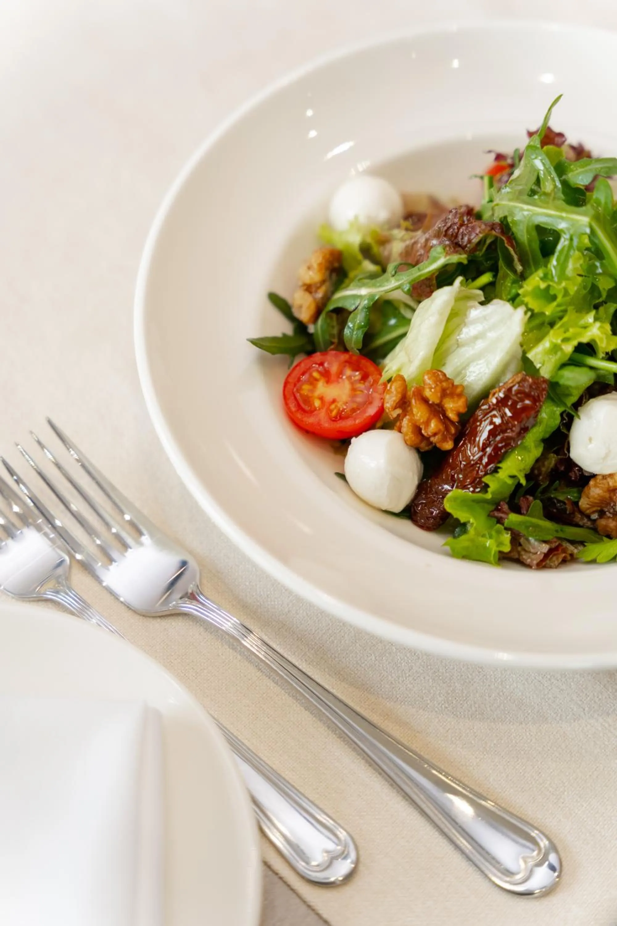 Restaurant/places to eat in Park Dedeman Almaty