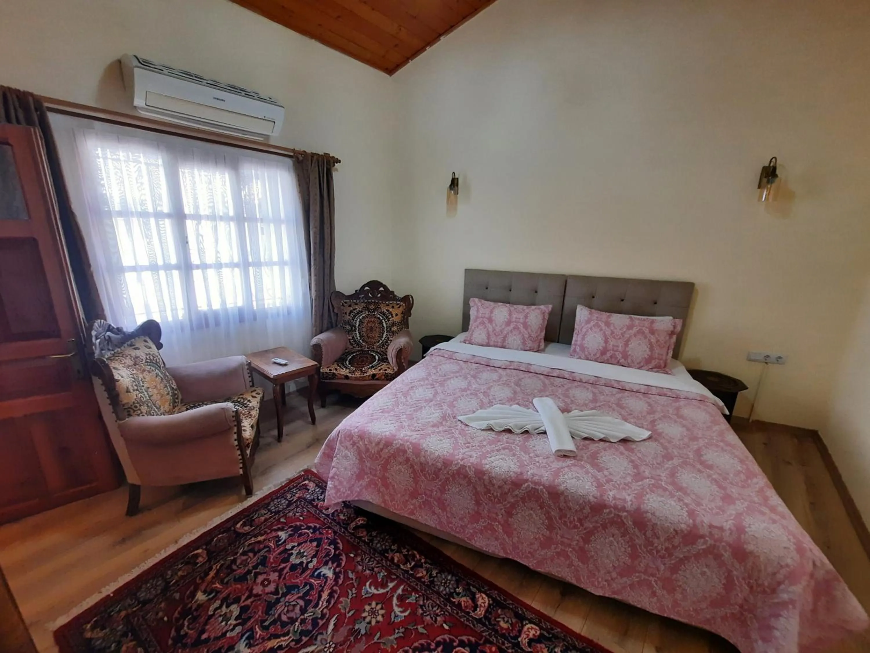 Bed in Ali Baba's House