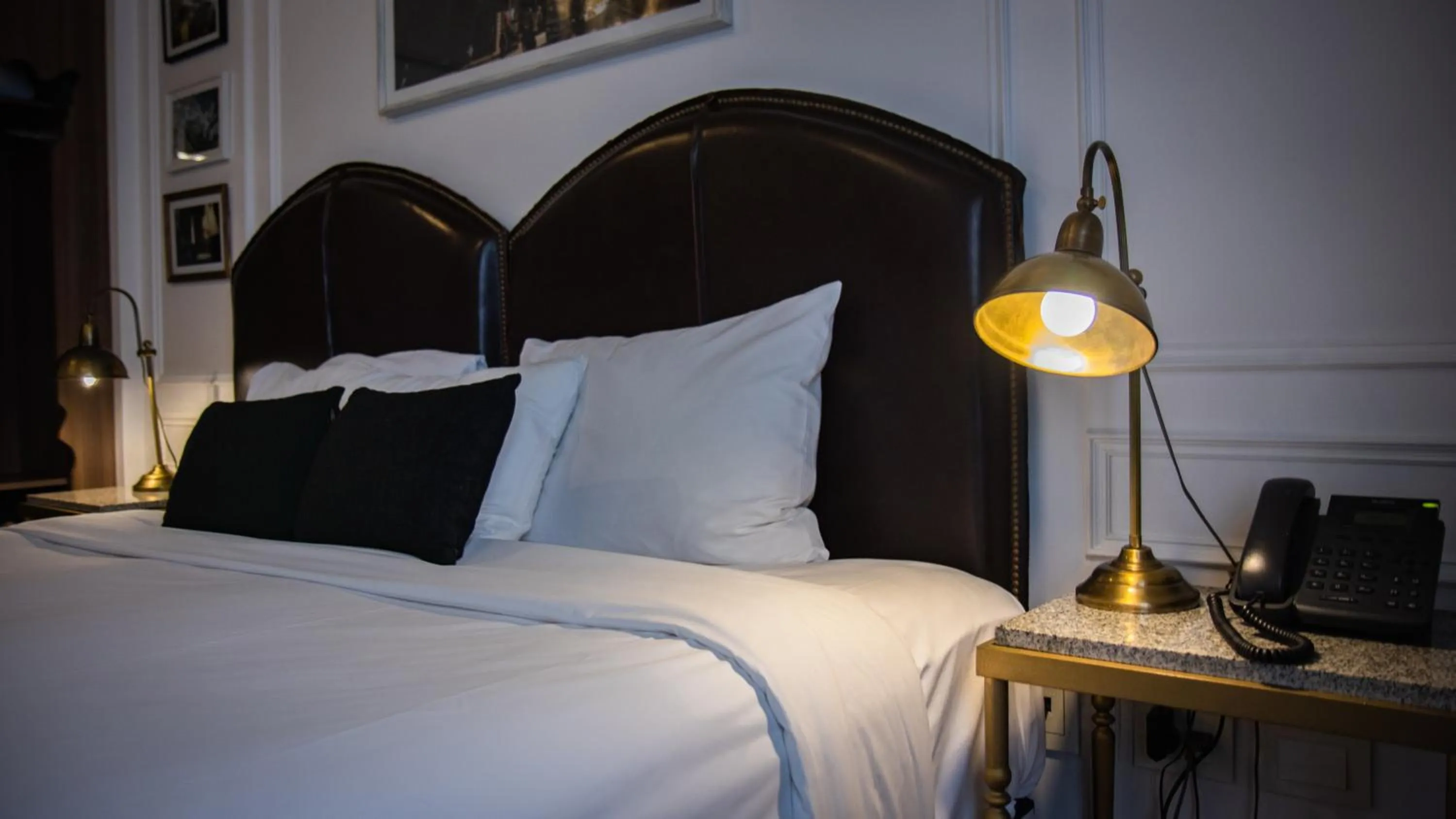 Bed in Hotel Clasico