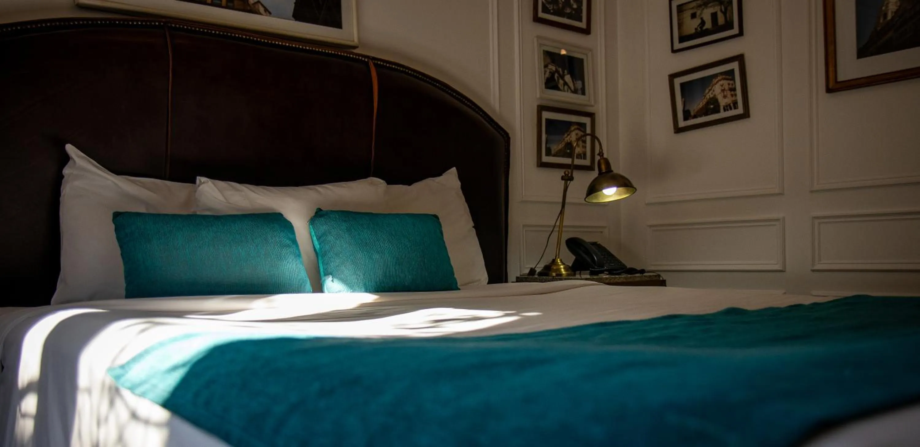 Bed in Hotel Clasico