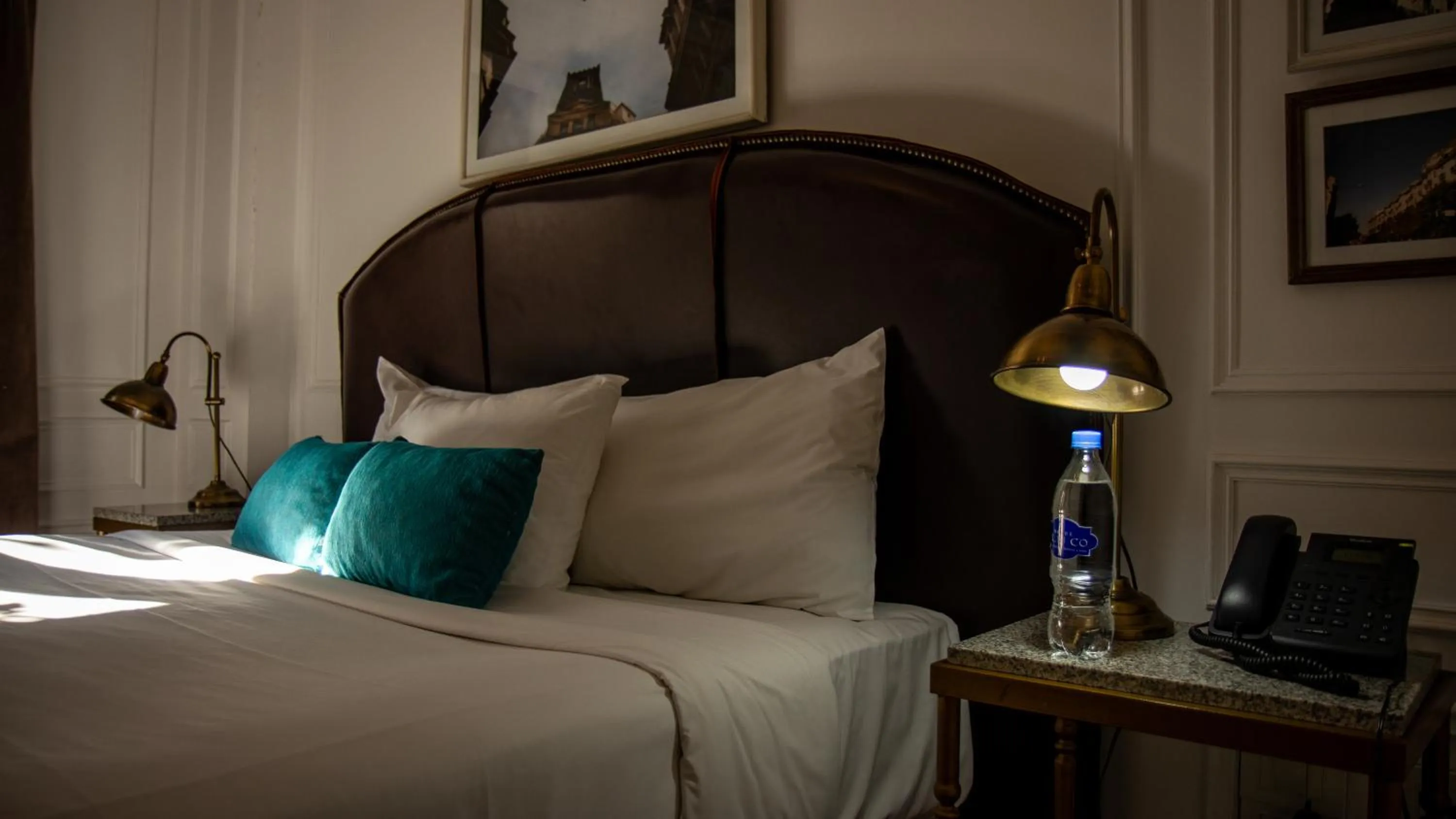 Bed in Hotel Clasico