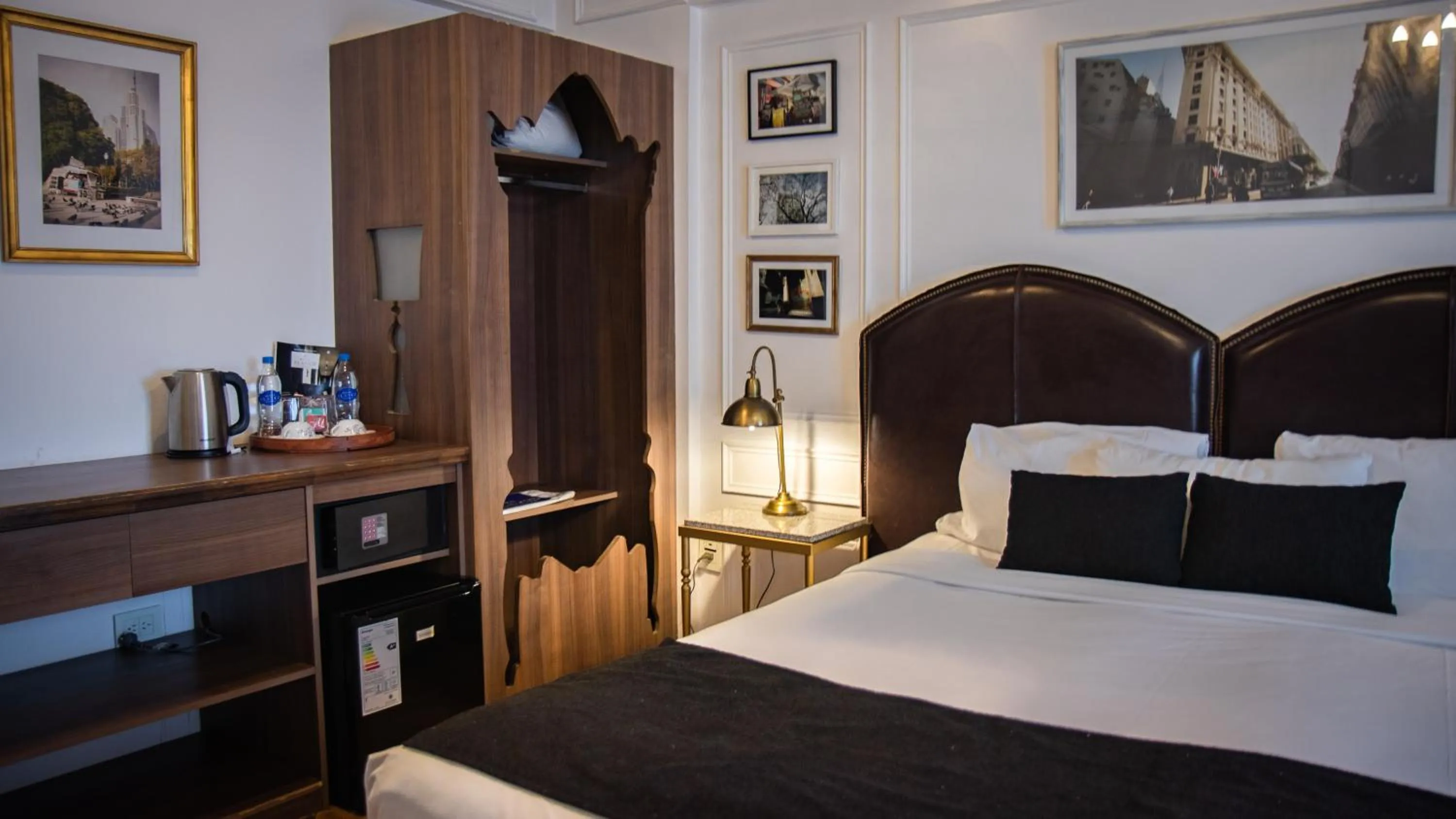 TV and multimedia, Bed in Hotel Clasico