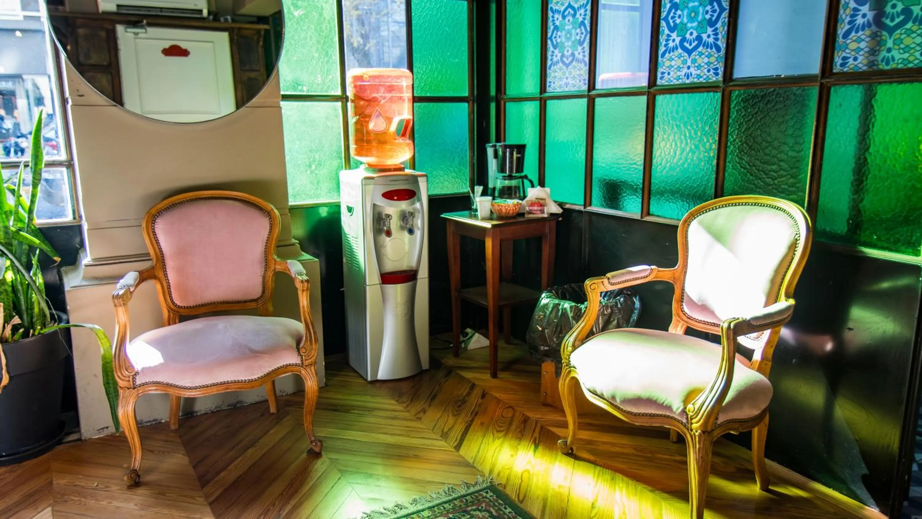 Seating area in Hotel Clasico