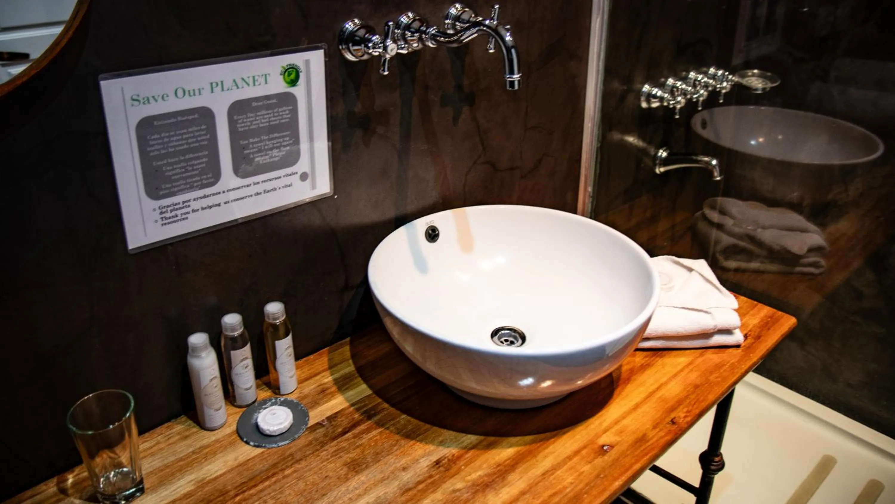 Bathroom in Hotel Clasico