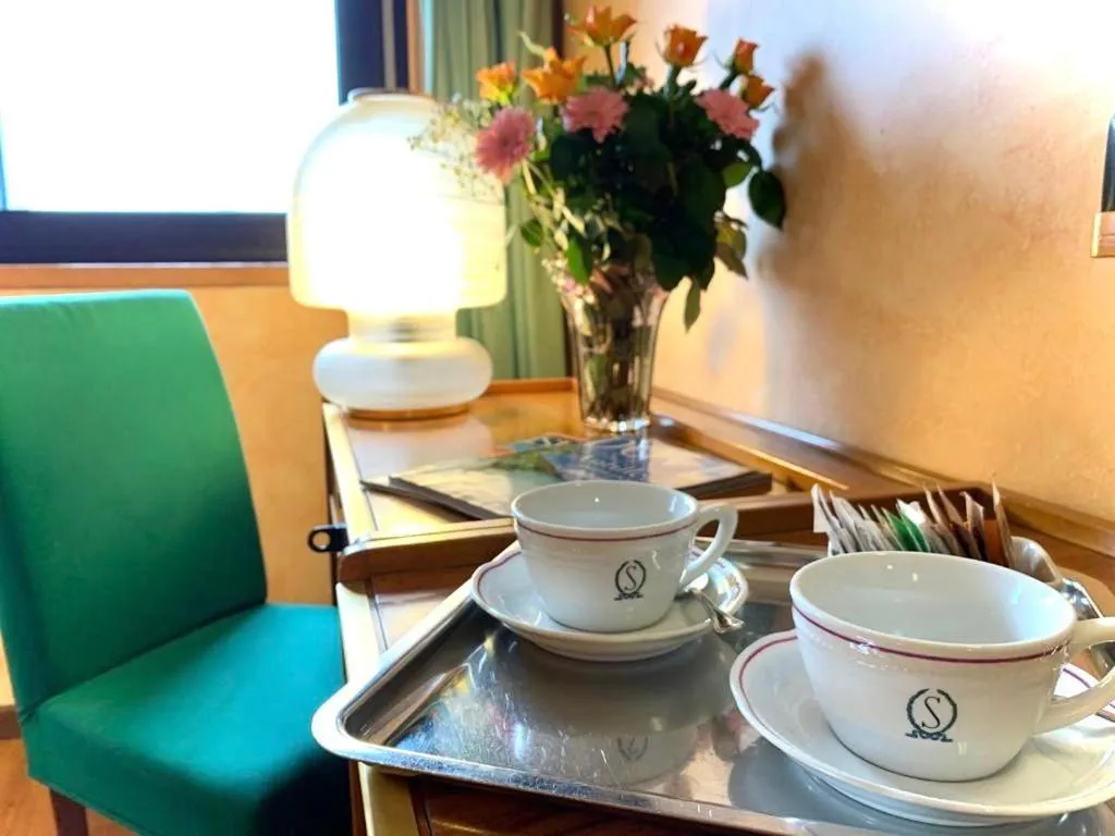 Hotel Ristorante SASSO