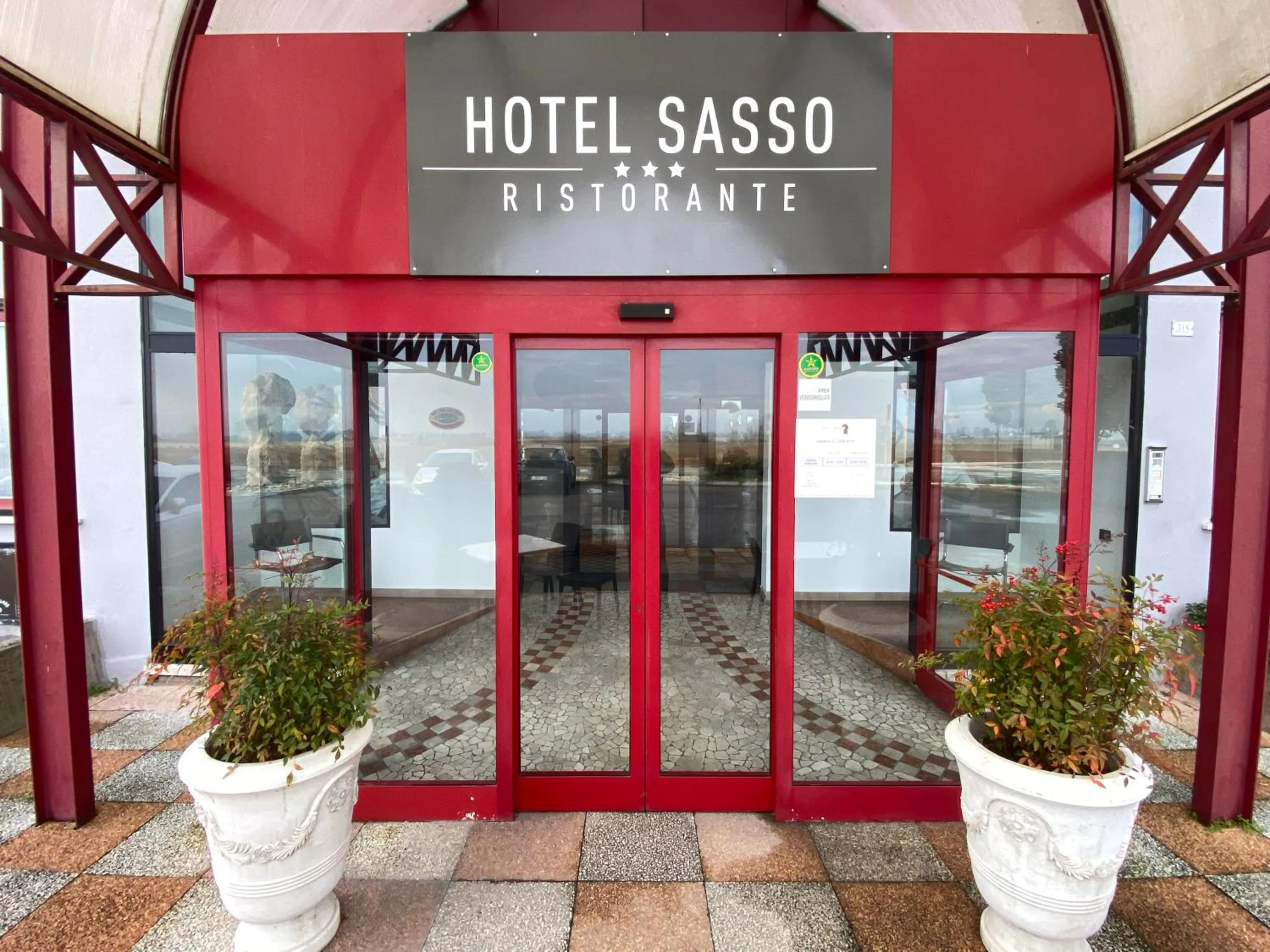 Hotel Ristorante SASSO