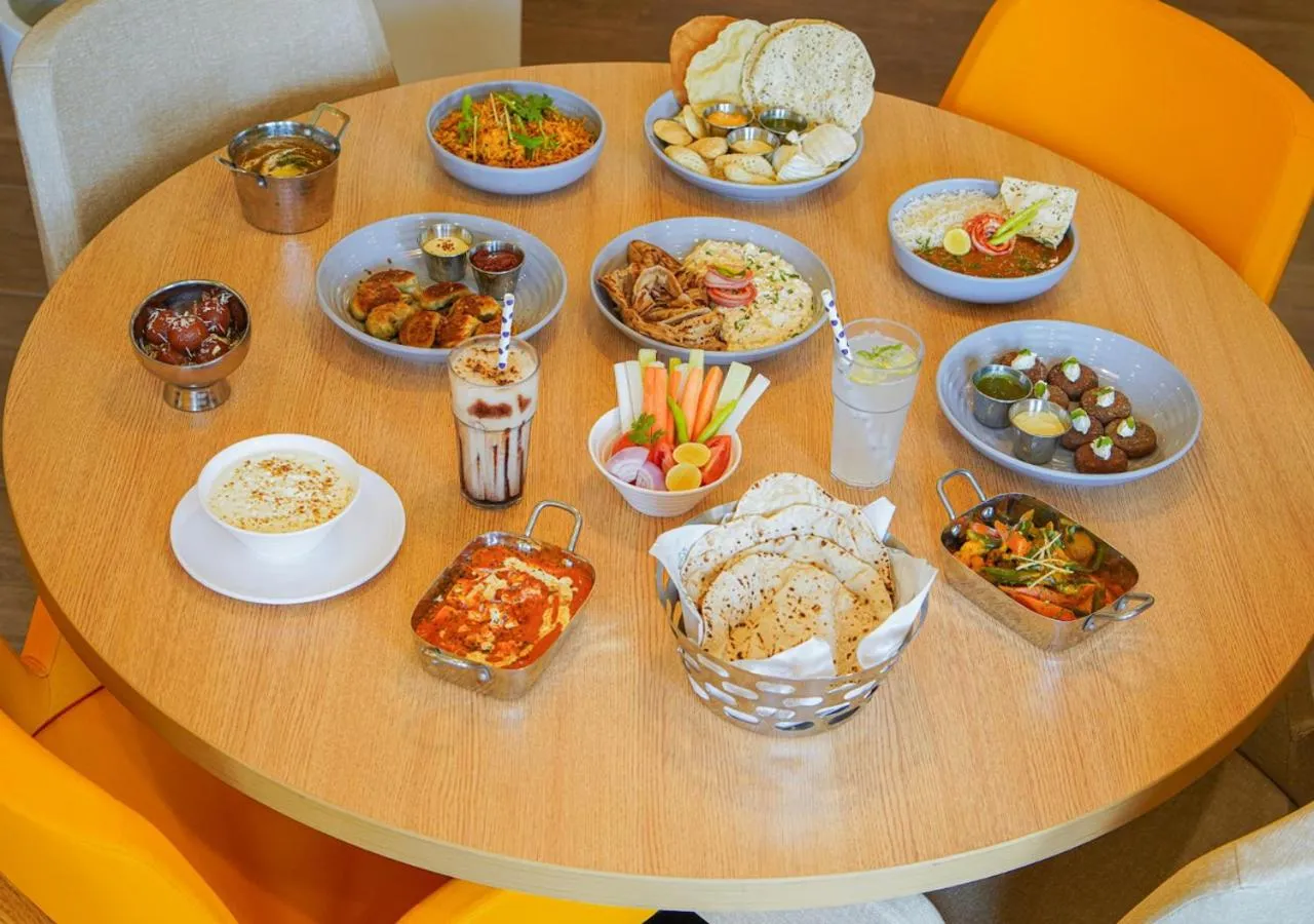 Restaurant/places to eat in Bloom Hotel - Ranchi