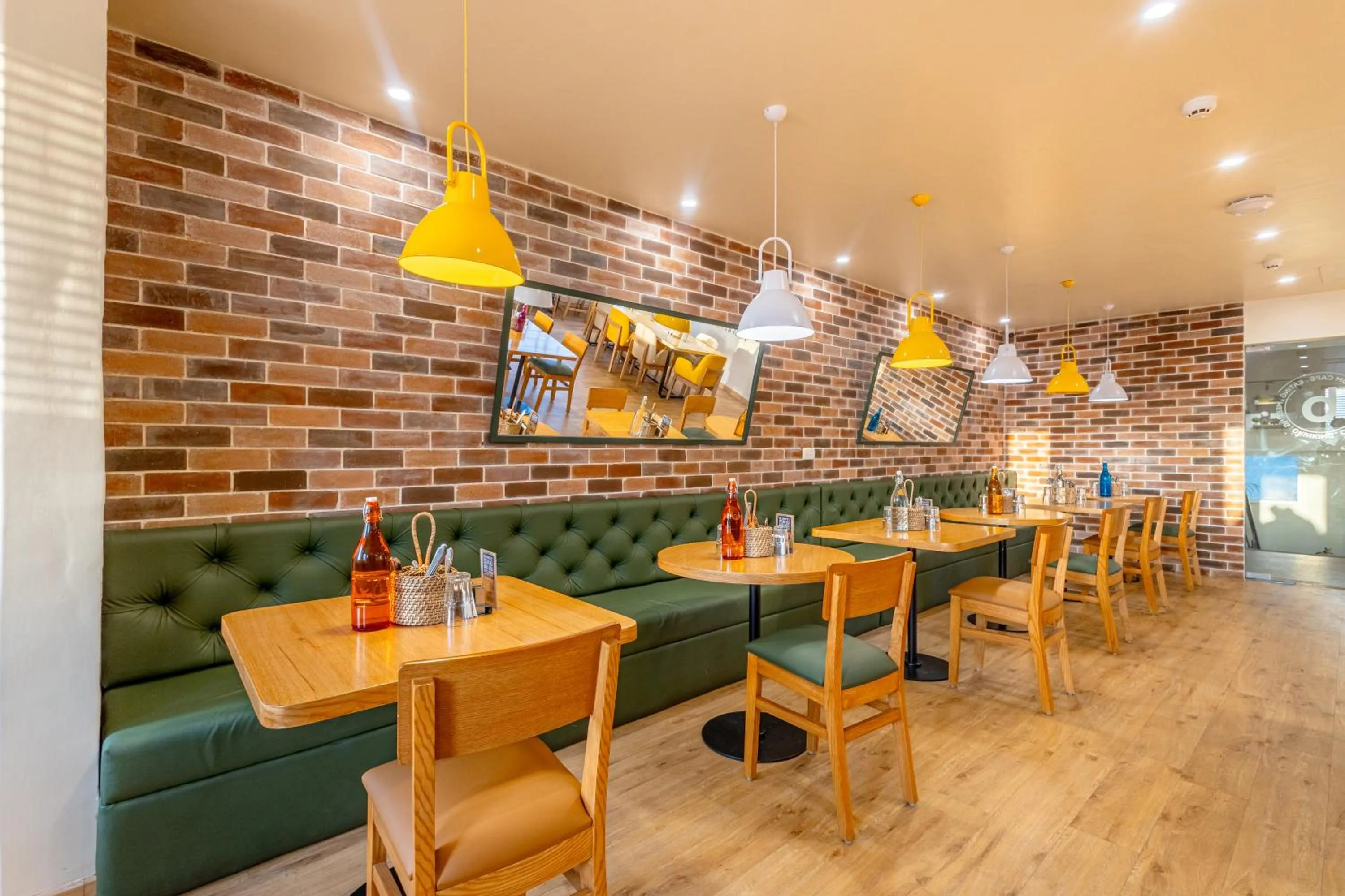 Restaurant/places to eat in Bloom Hotel - Ranchi