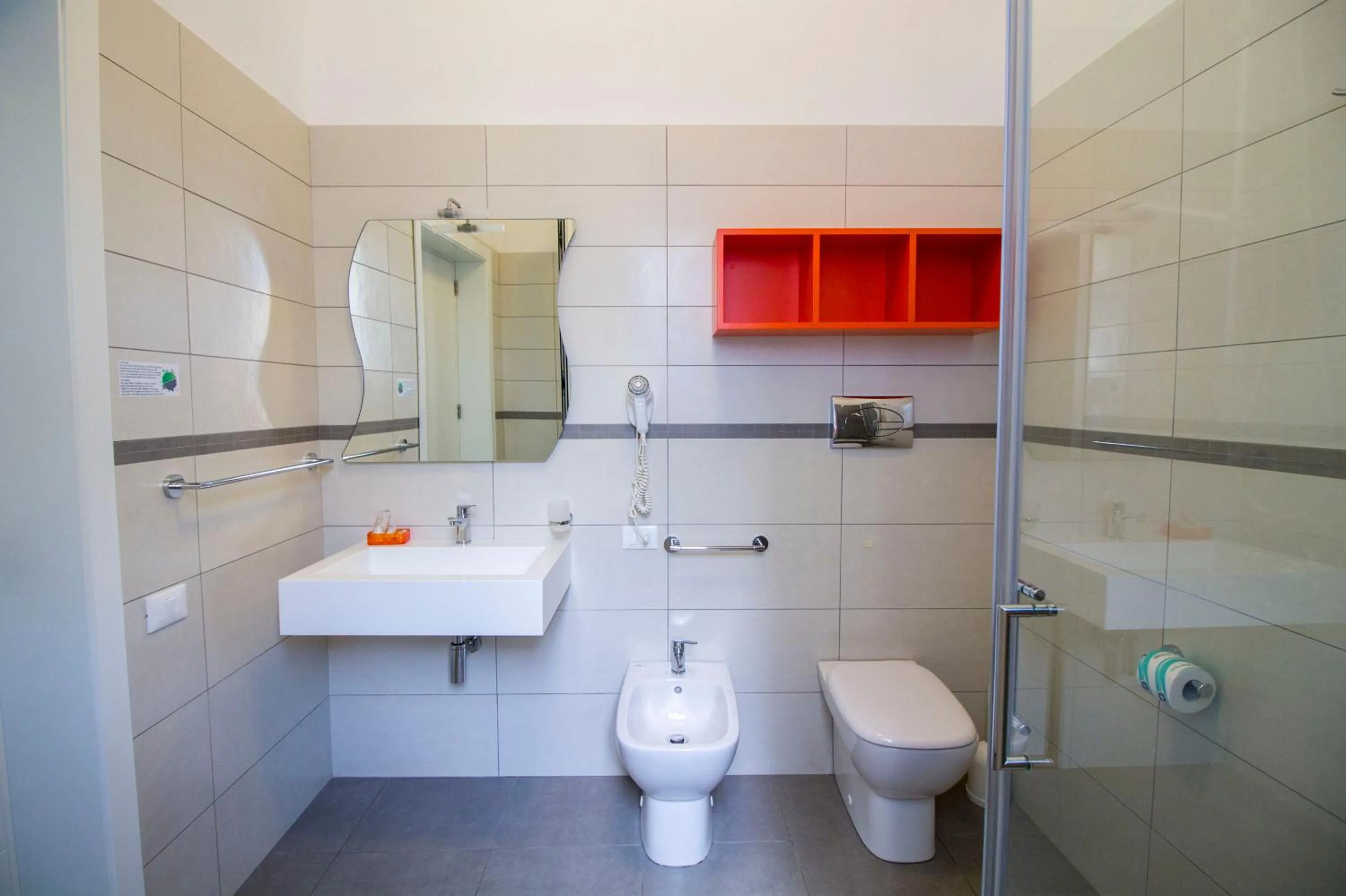 Shower in B&B Aria di Mare