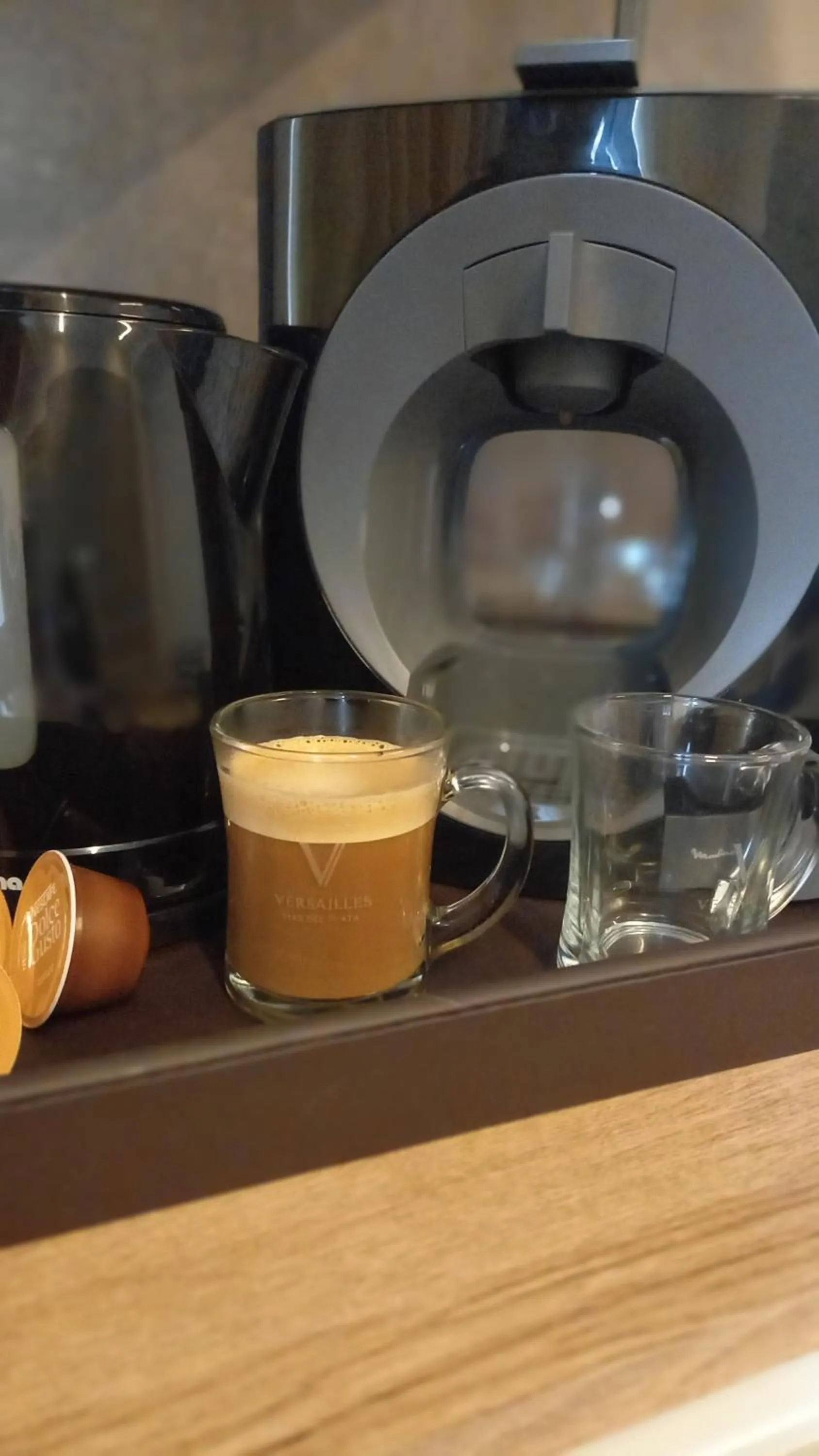 Food and drinks in Hotel Versailles