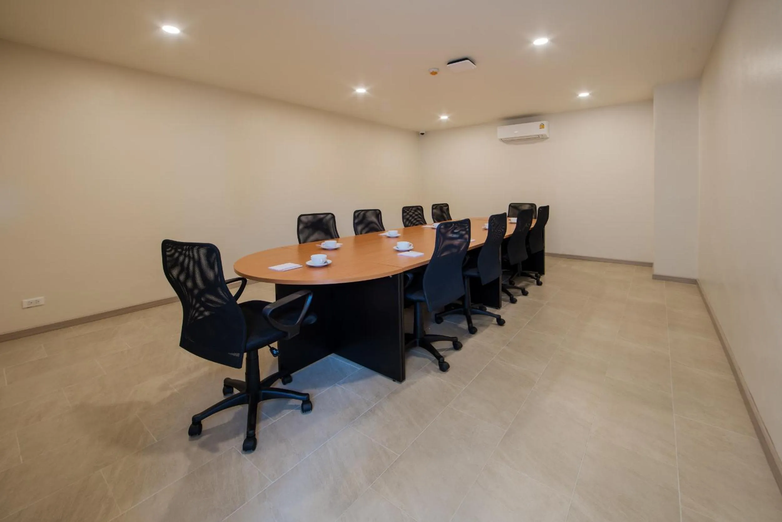 Meeting/conference room in Niranapa Boutique Resort