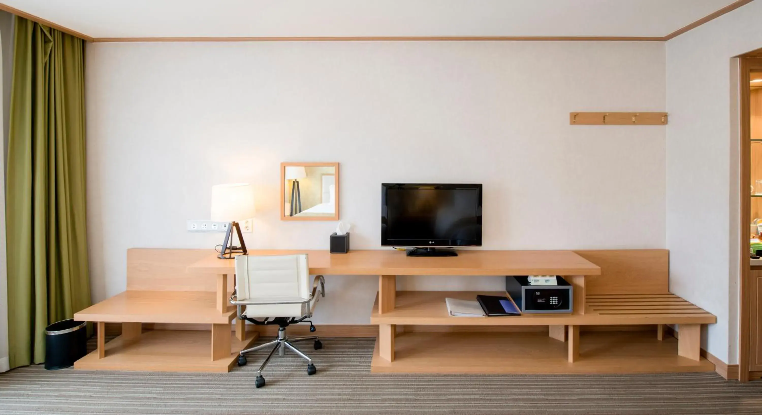 Standard Room in Holiday Inn Resort Alpensia Pyeongchang, an IHG Hotel Standard Room in Holiday Inn Resort Alpensia Pyeongchang, an IHG Hotel