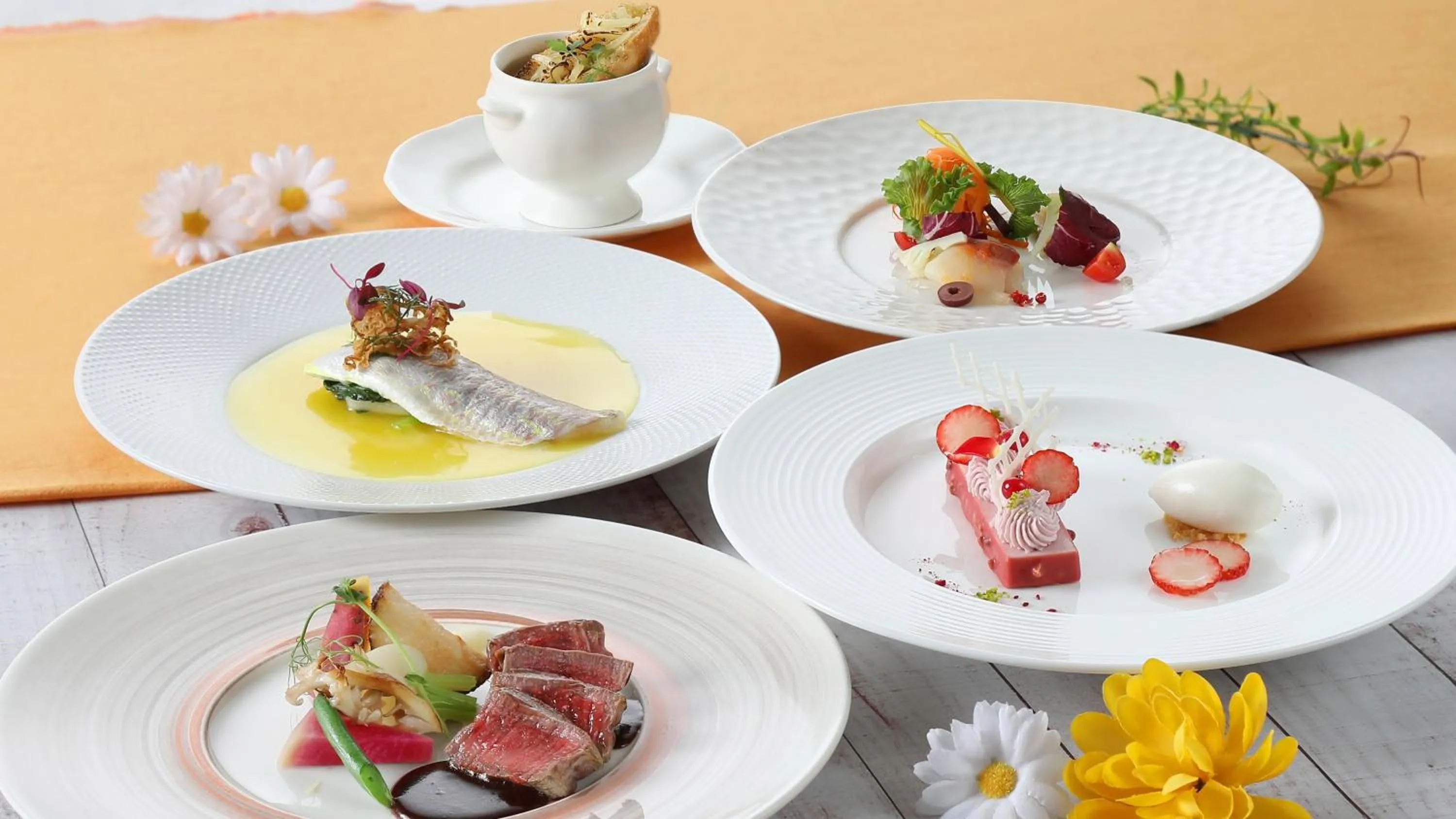 Restaurant/places to eat in ANA Crowne Plaza Okayama by IHG