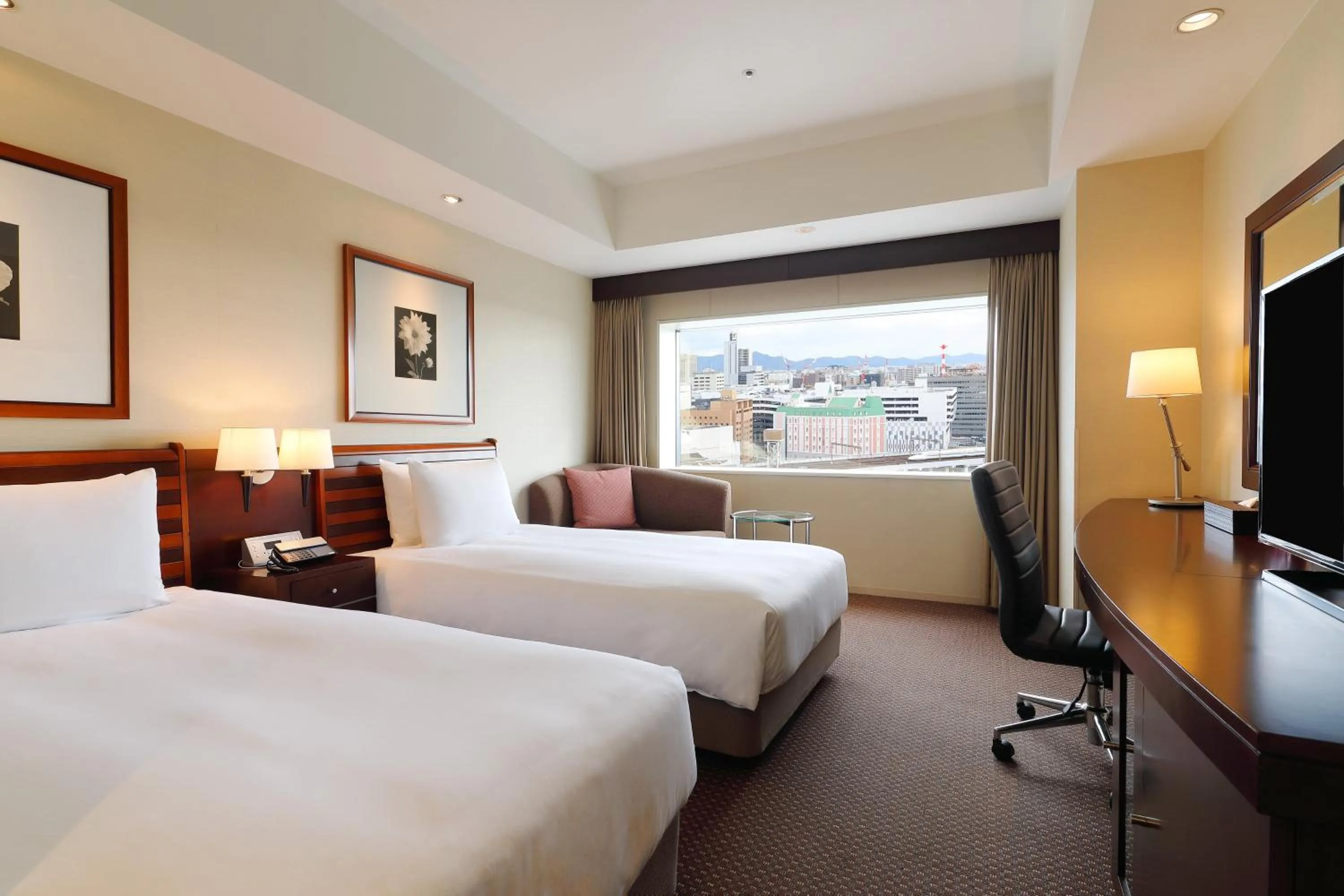 Photo of the whole room, Bed in ANA Crowne Plaza Okayama by IHG