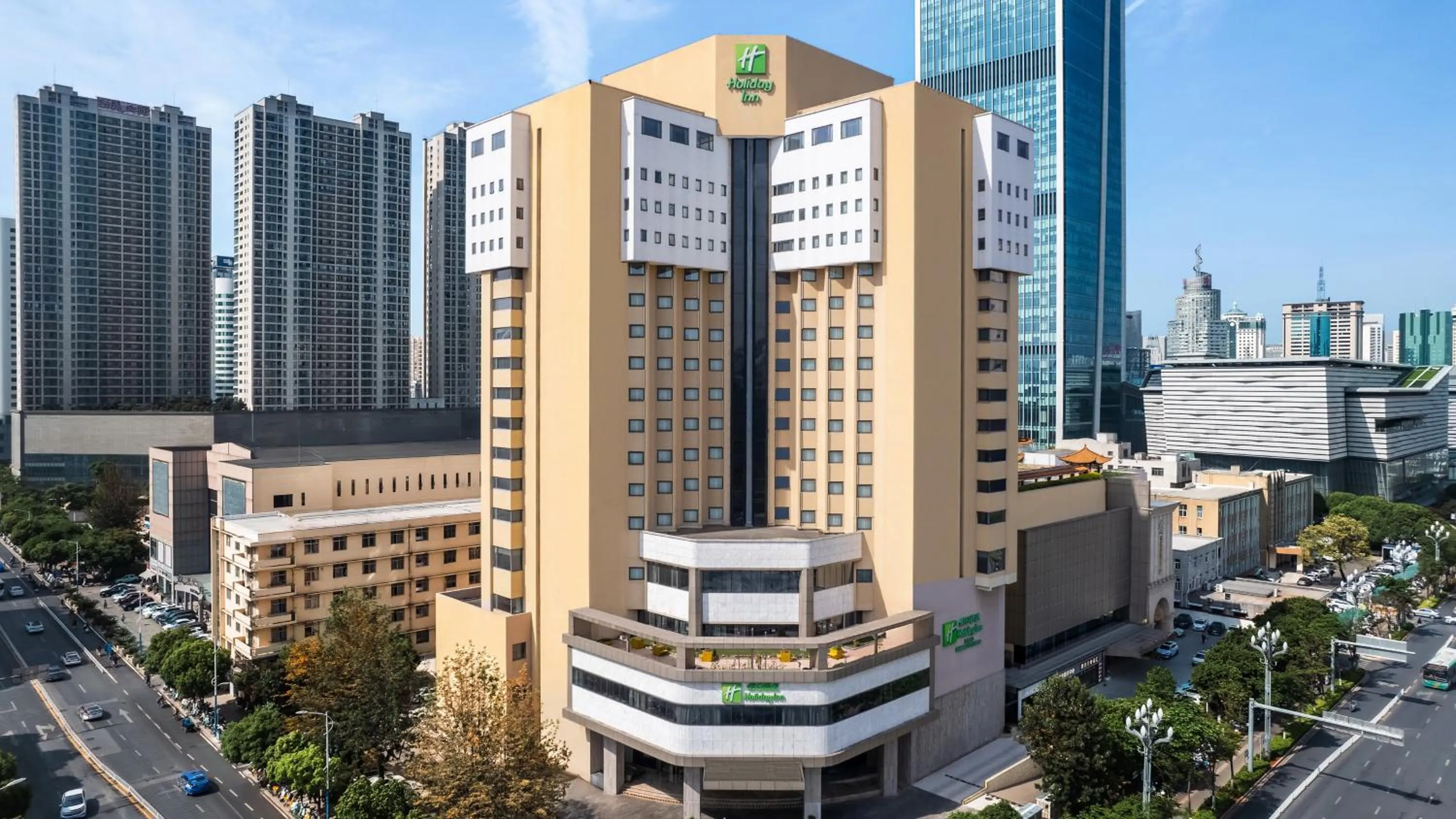 Property building in Holiday Inn Kunming City Centre by IHG