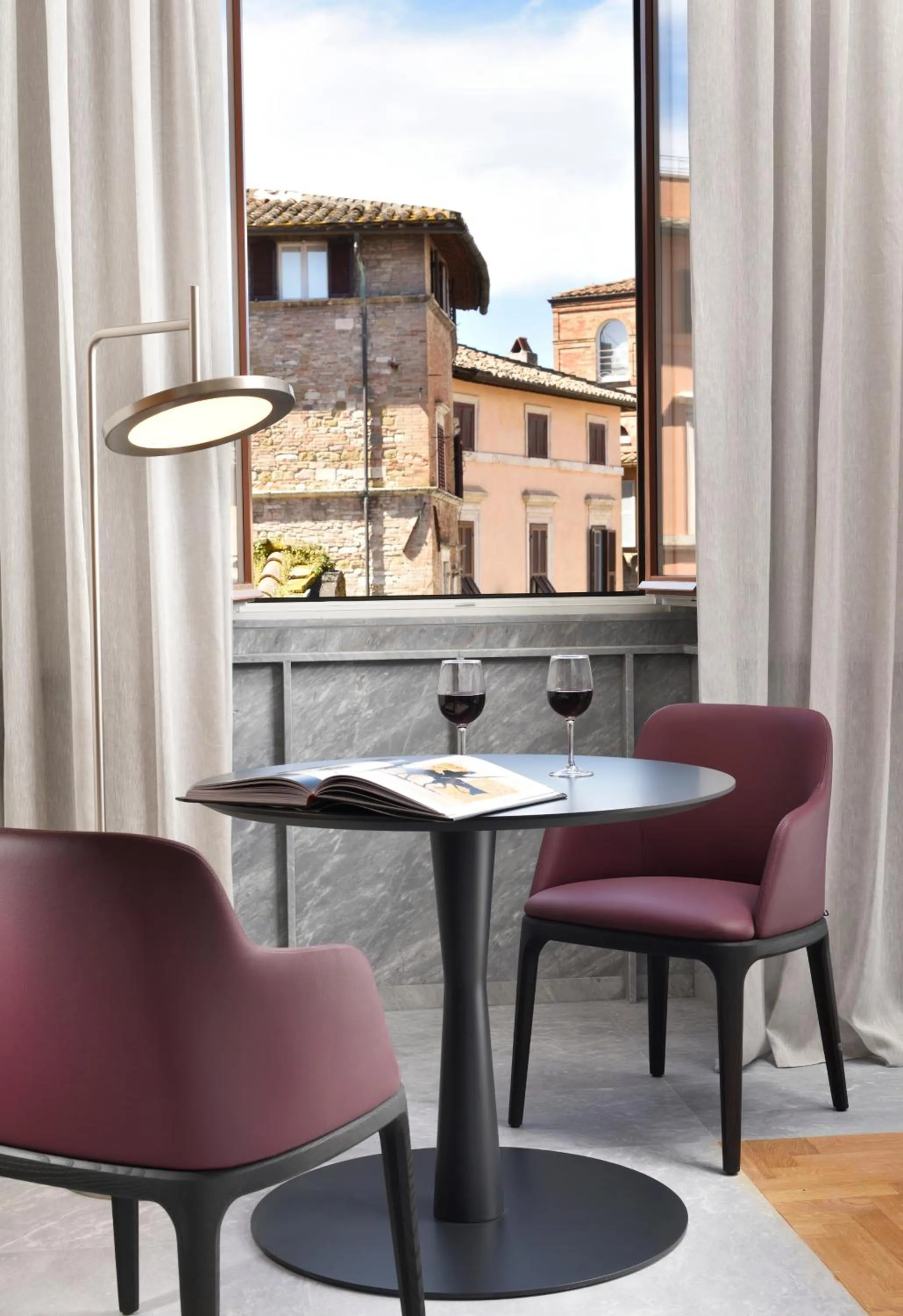 Seating area in Locanda della Posta, The Bank