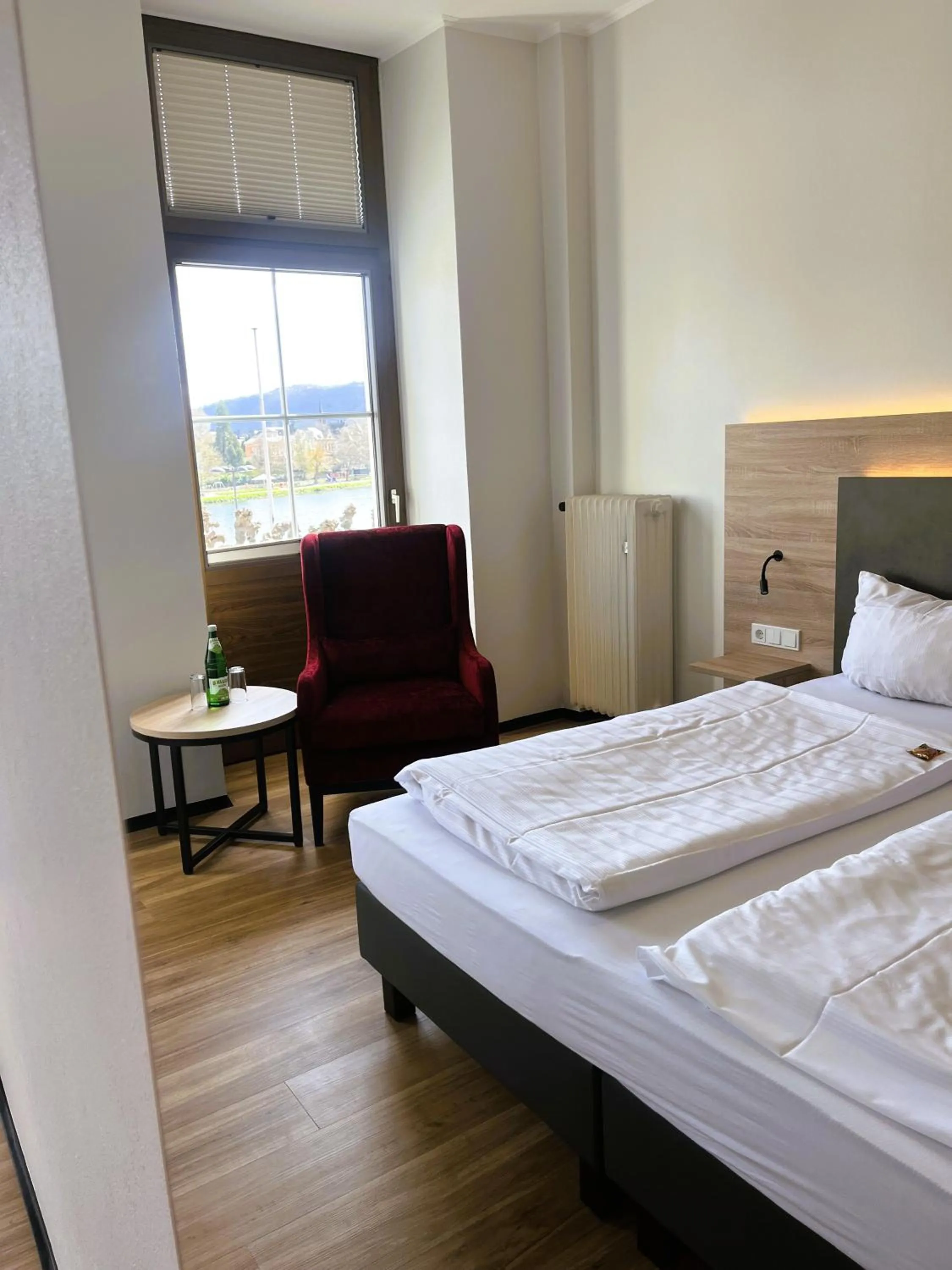 Bed in Moselhotel Römischer Kaiser