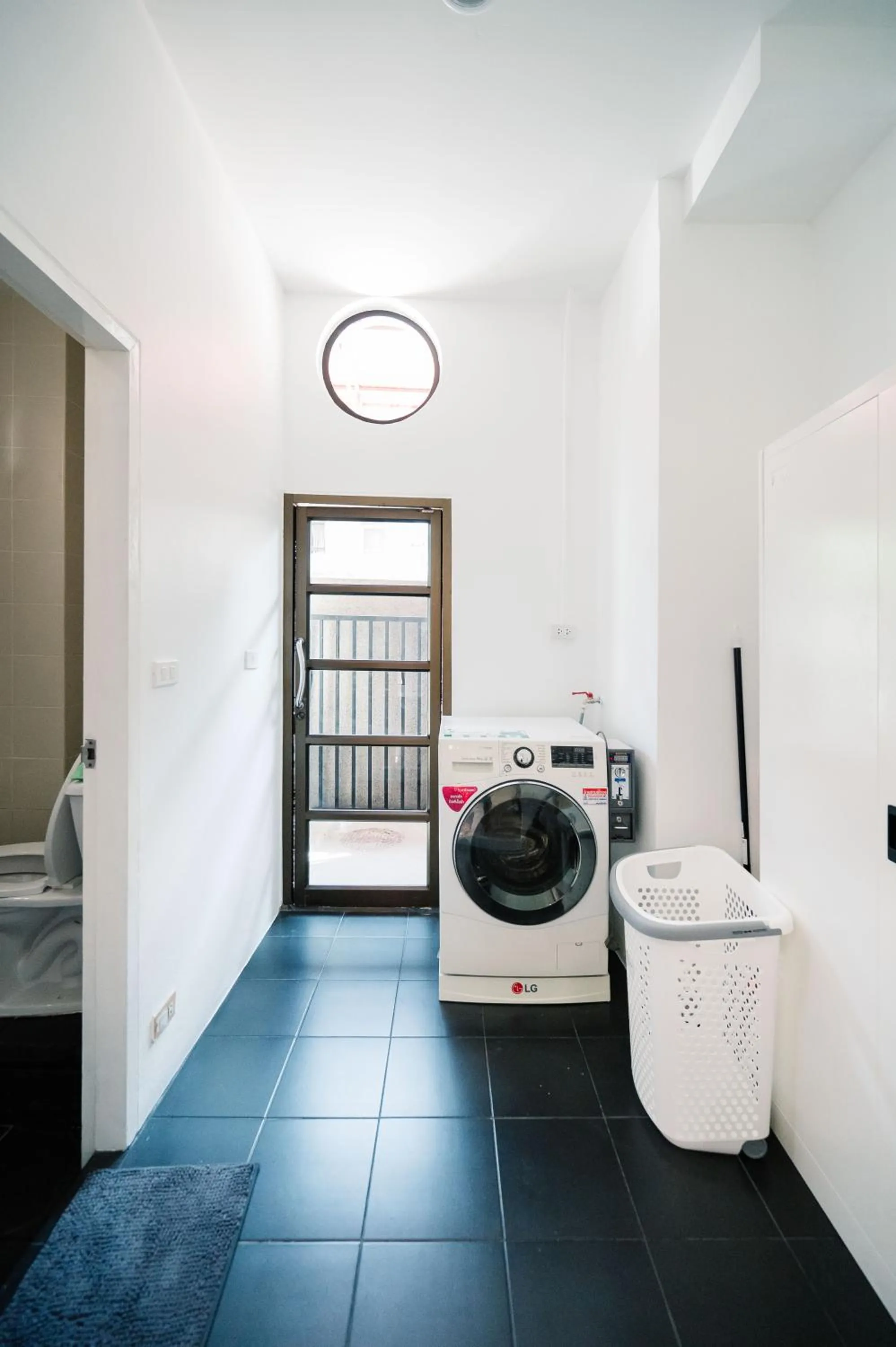 washing machine, Bed in Mitt Haus (Lat Phrao Soi 5)