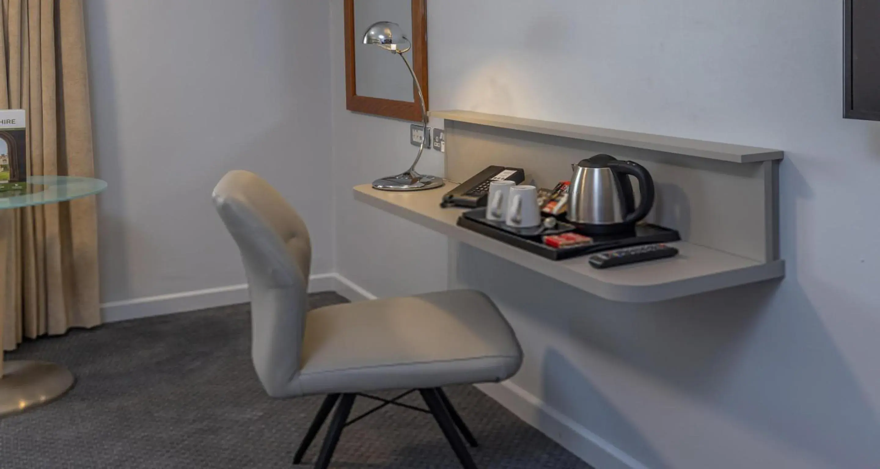 Superior King Room in Cambridge Bar Hill Hotel, BW Signature Collection Superior King Room in Cambridge Bar Hill Hotel, BW Signature Collection