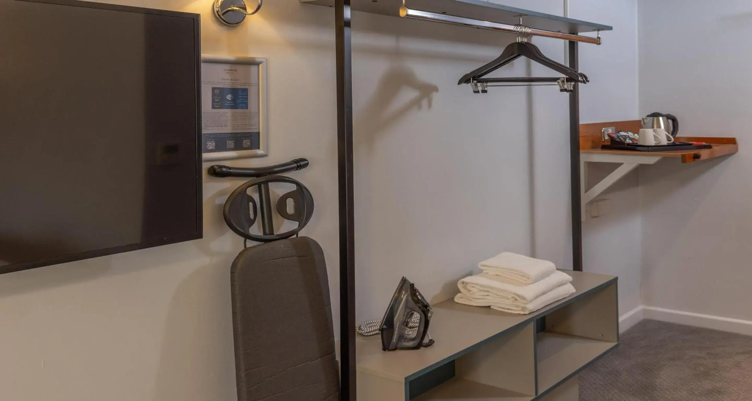 Standard Twin Room in Cambridge Bar Hill Hotel, BW Signature Collection Standard Twin Room in Cambridge Bar Hill Hotel, BW Signature Collection