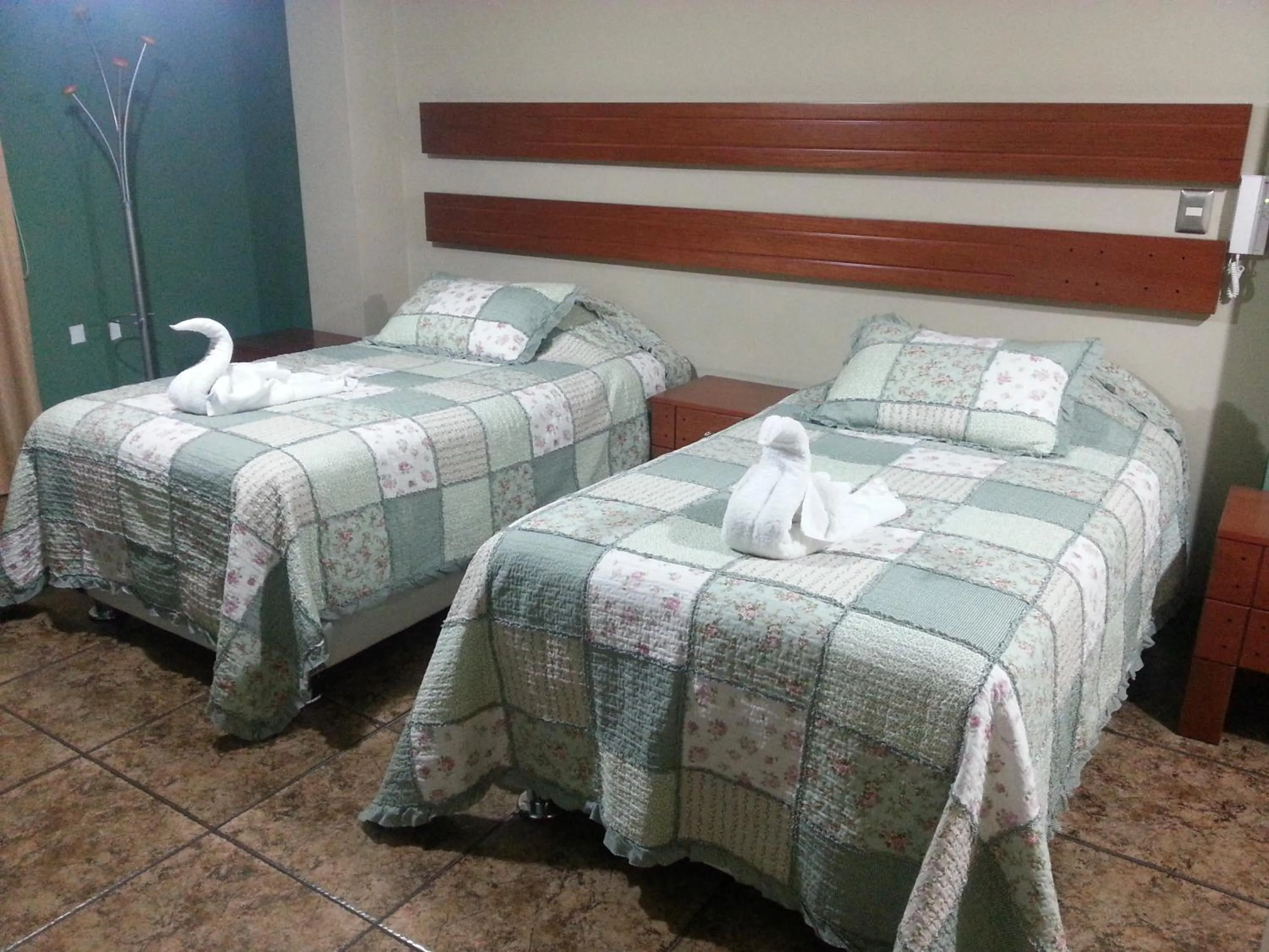 Bedroom, Bed in Padama