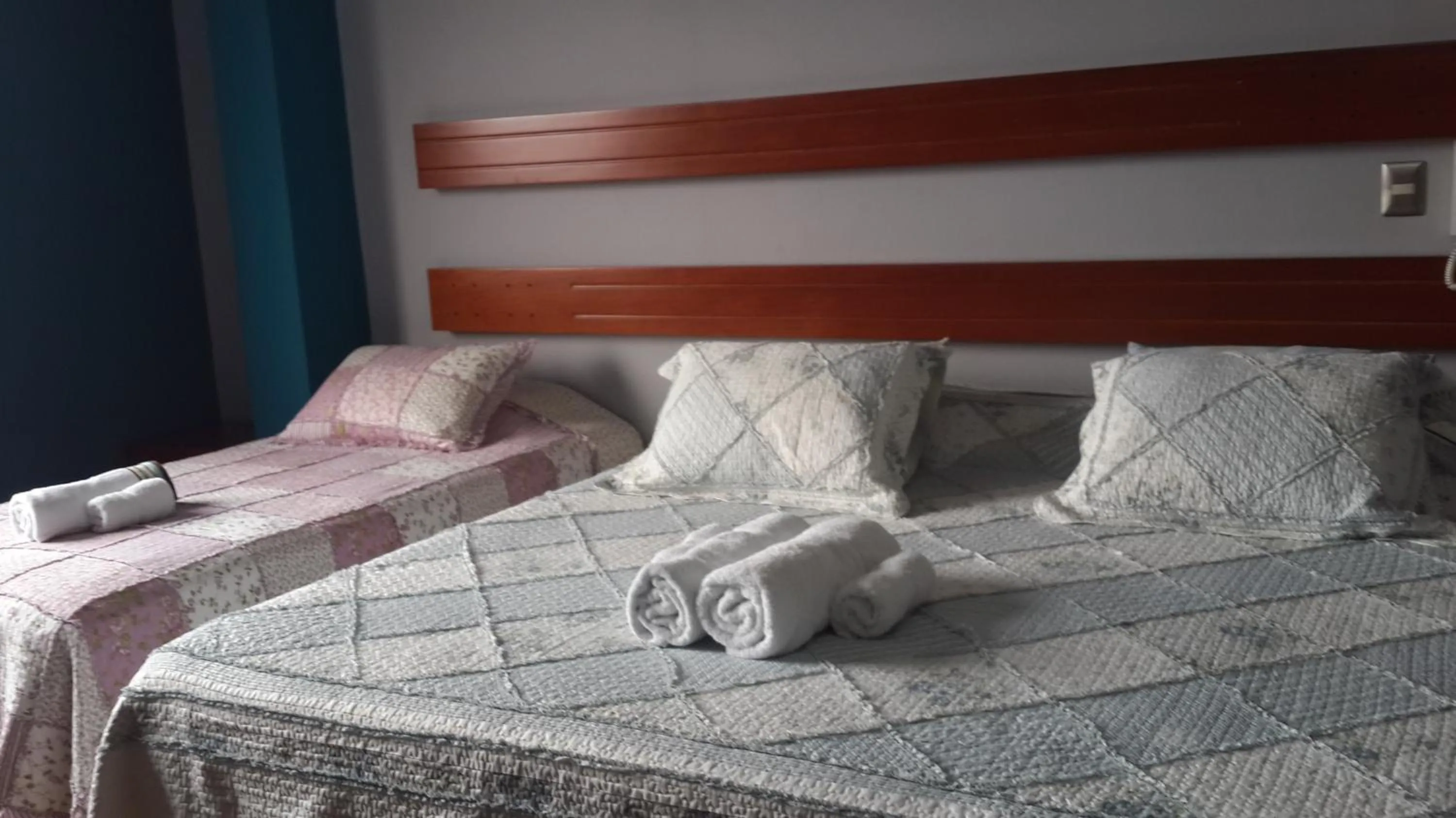 Bedroom, Bed in Padama