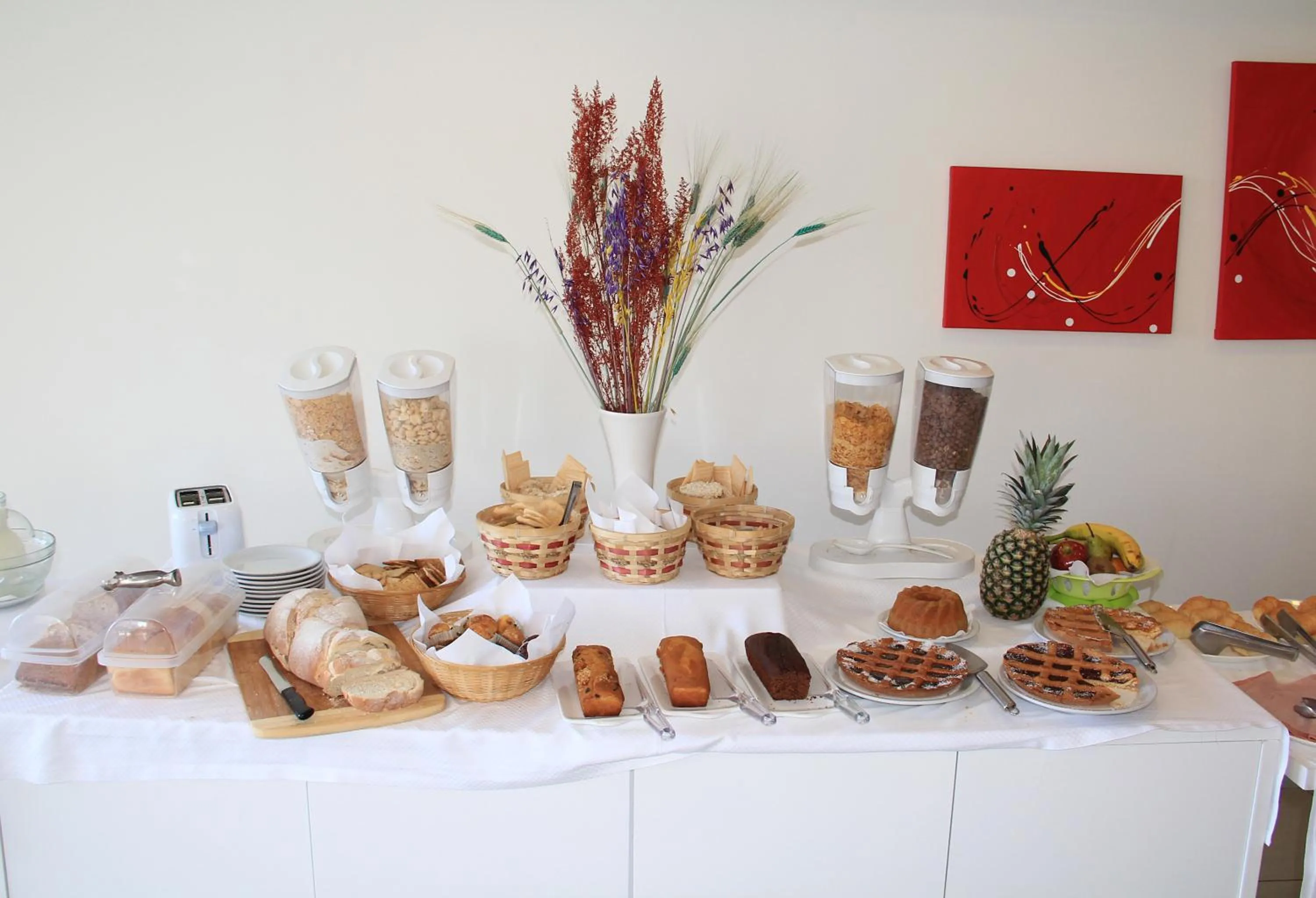 Food in Hotel NEU 354