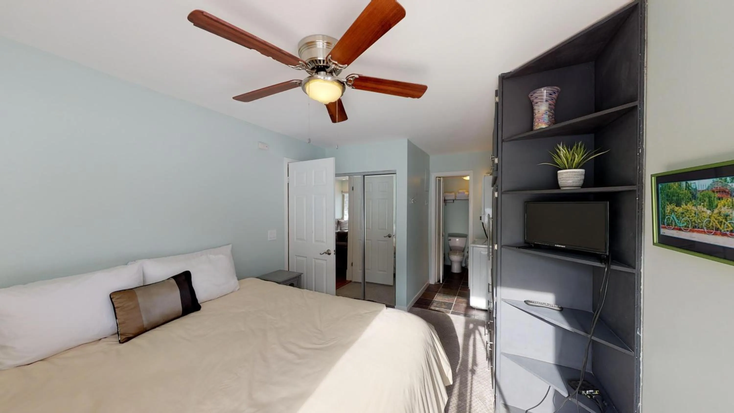 Bed in Hidden Creek by All Seasons Resort Lodging